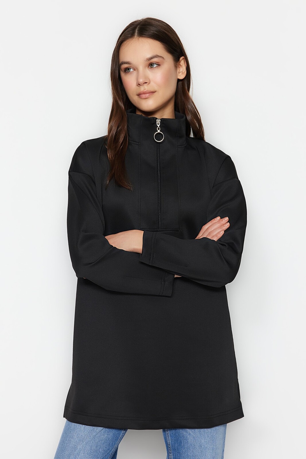 Trendyol Čierna mikina s detailom na zips Diver/Scuba Plain Knit