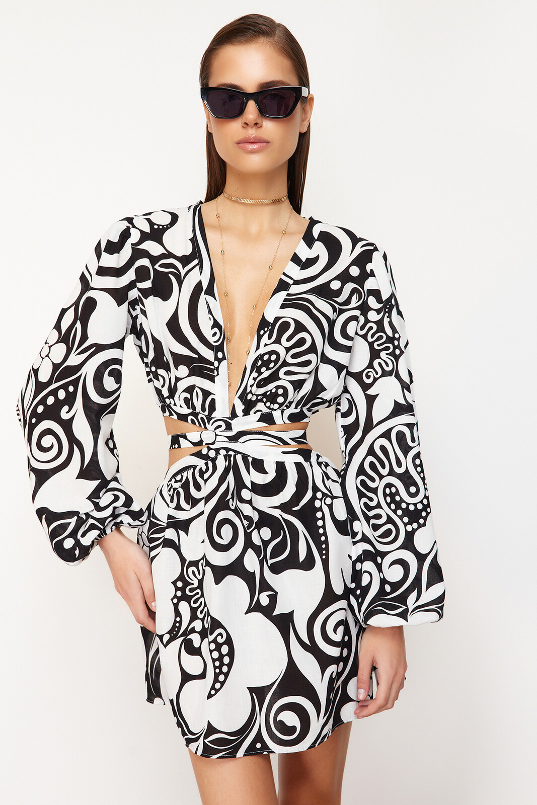 Trendyol Floral Patterned Mini Woven Cut Out/Window Beach Dress