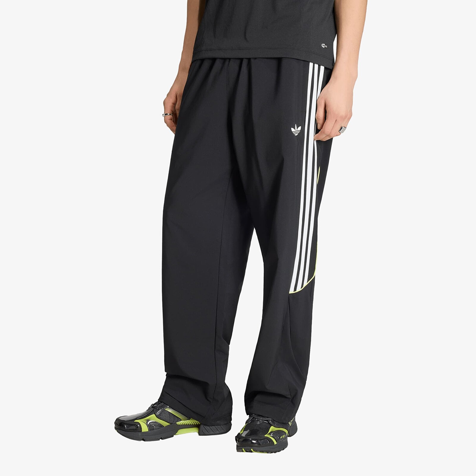 Tepláky adidas Teamgeist 26 Trackpant Black/ White L