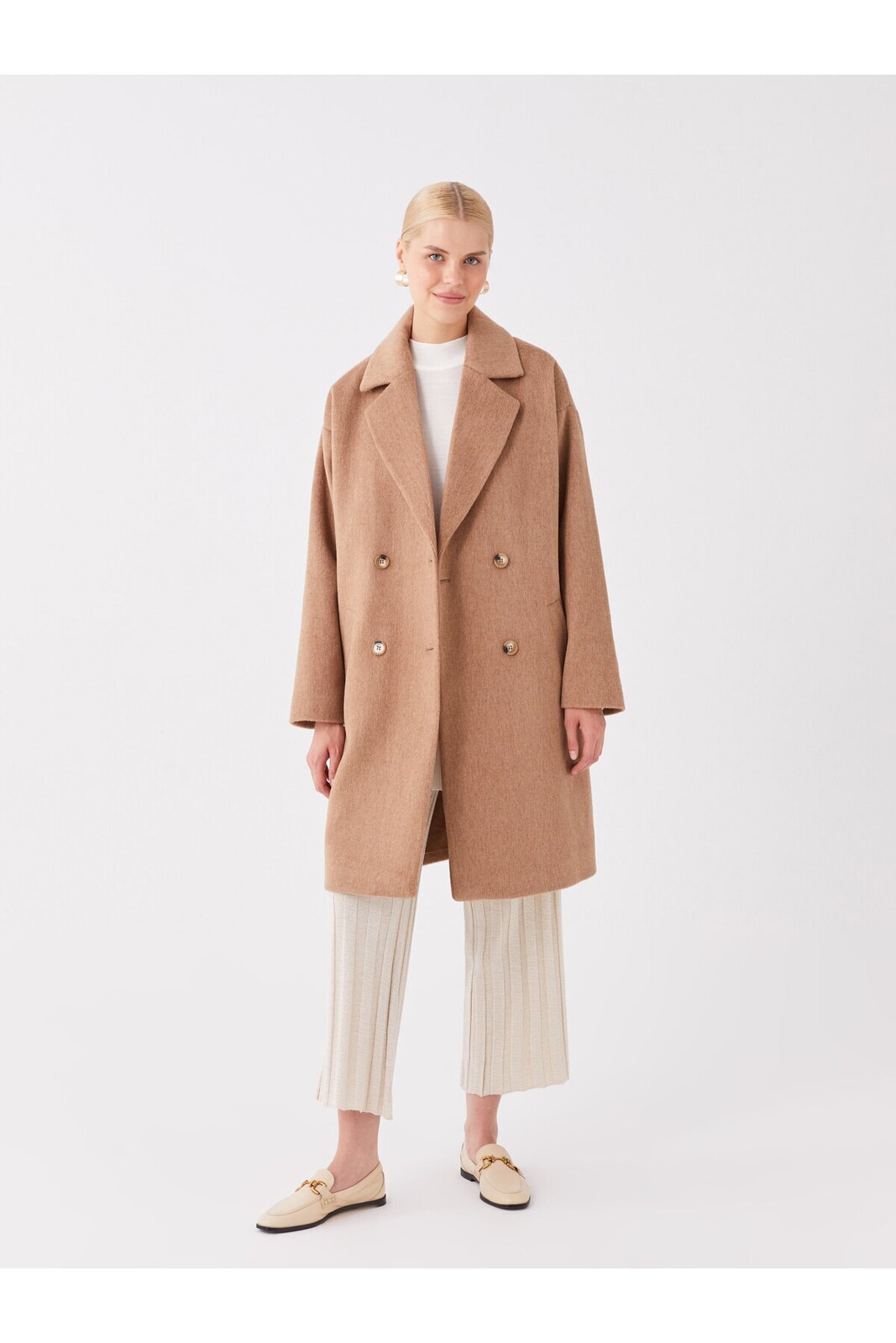 LC Waikiki bunda golier rovný dlhý rukáv oversized lisovaný kabát