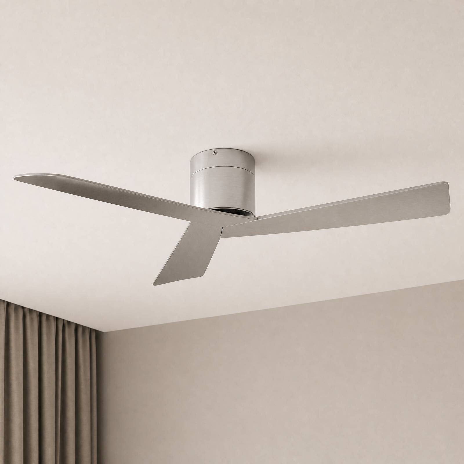 Stropný ventilátor Lucande Ventoro, Ø 132 cm, strieborný, kovový