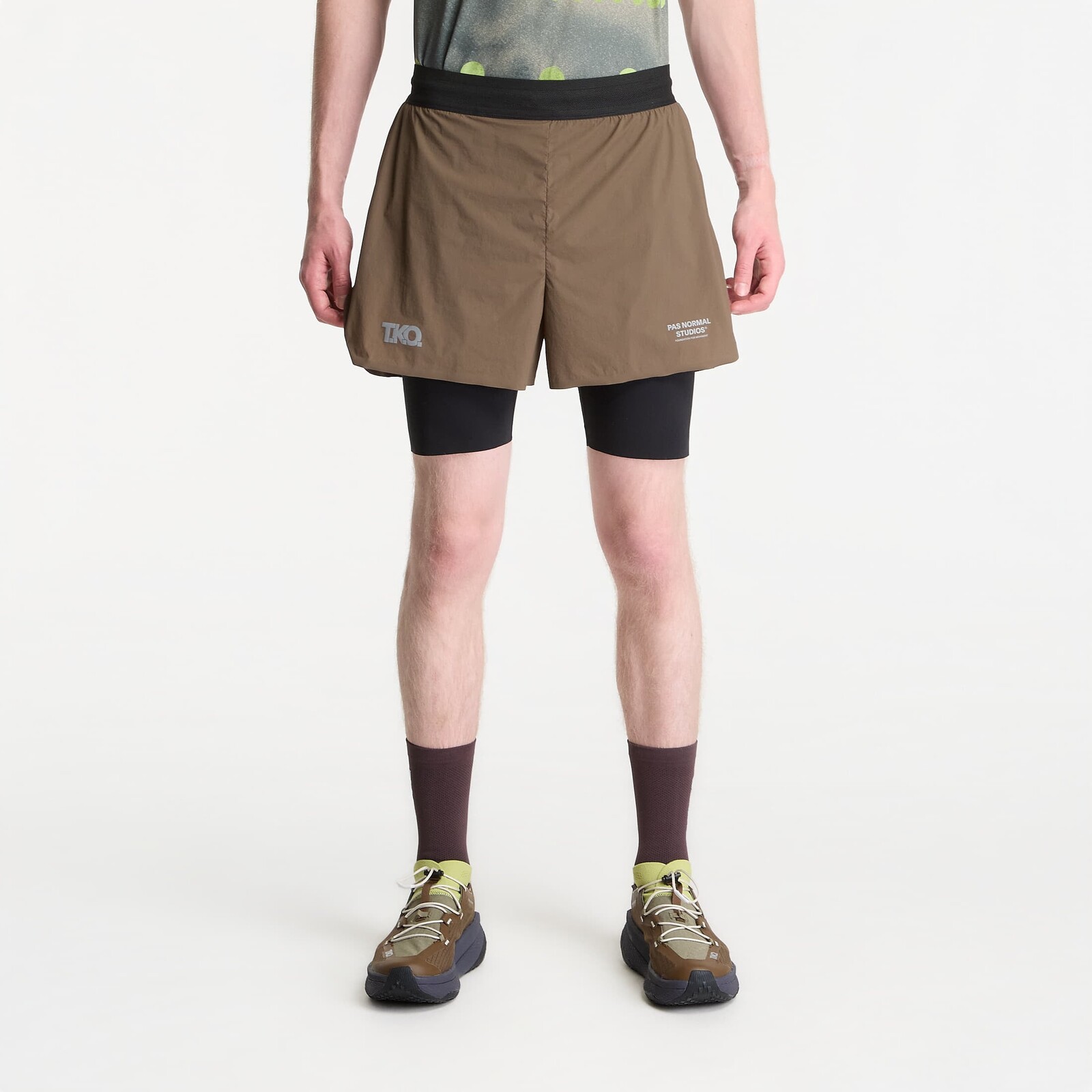 Šortky Pas Normal Studios x Salomon T.K.O. Balance 2-In-1 Shorts Dark Stone L