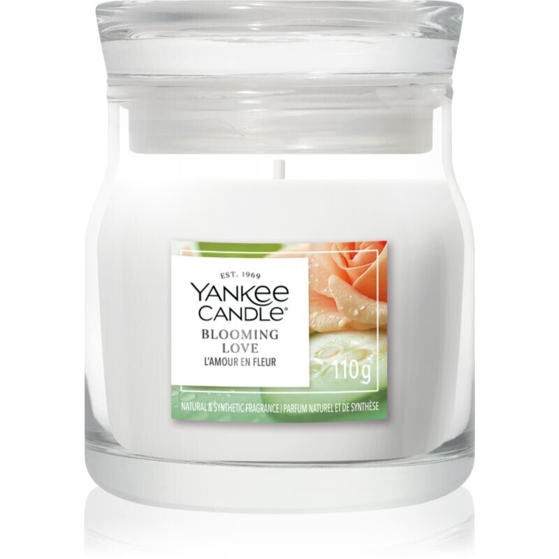 Yankee Candle Blooming Love vonná sviečka Signature 110 g