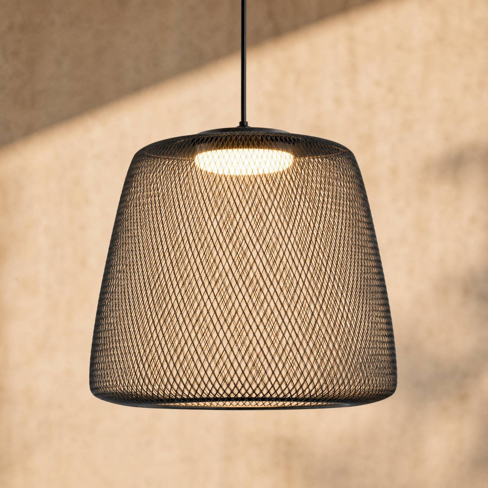 LED závesné svietidlo Lucande Korvyn, čierne, Ø 50 cm, stmievateľné