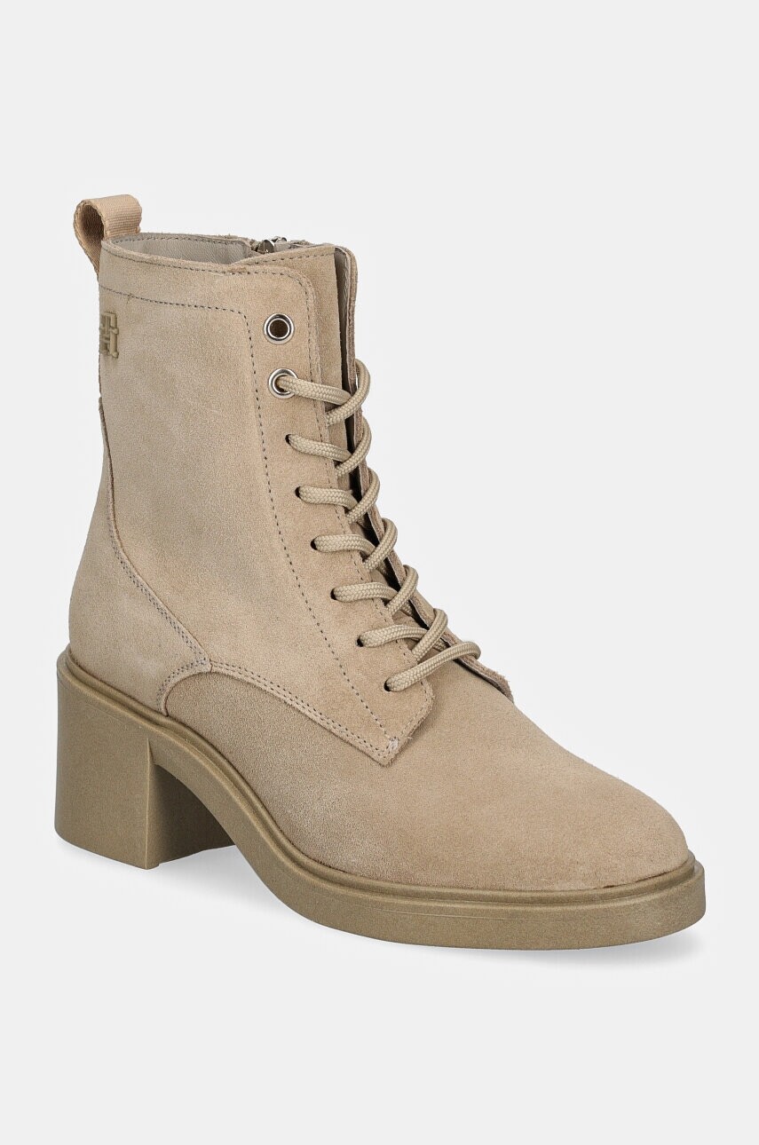 Semišové topánky Tommy Hilfiger SUEDE MID HEEL LACEUP LOGOTAPE