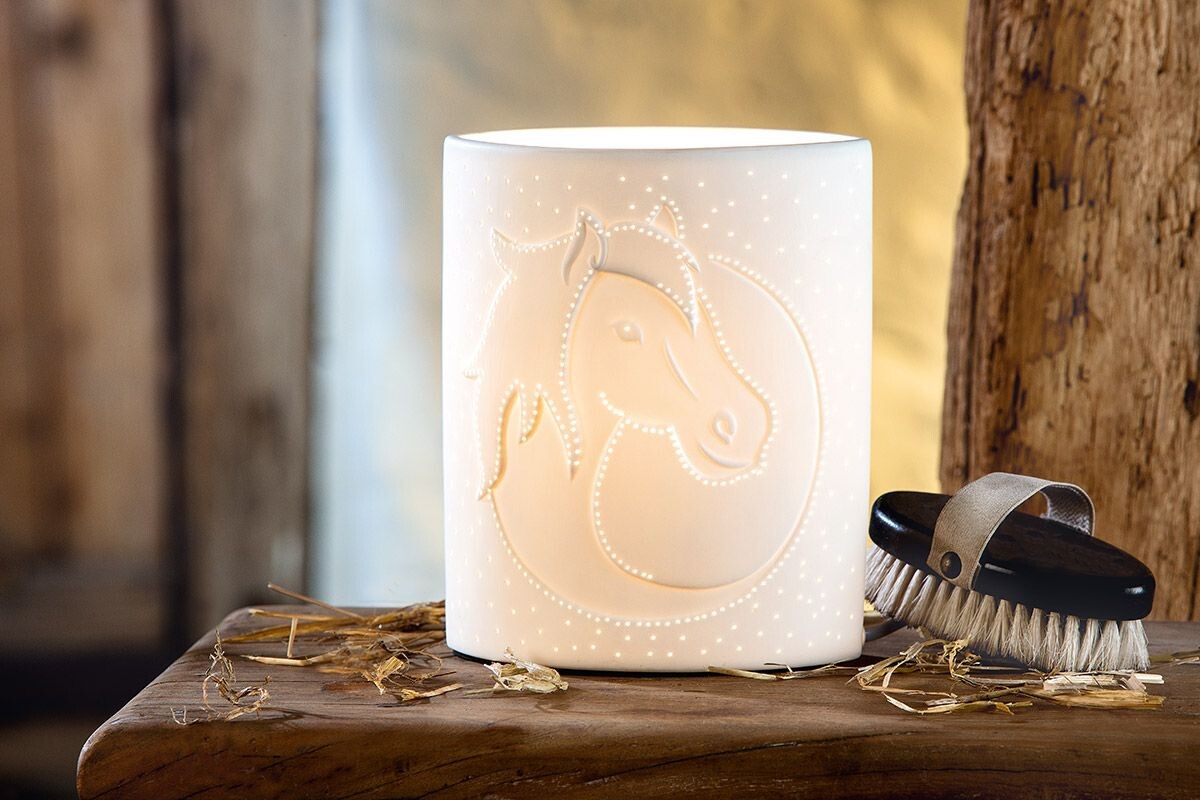 Porcelánová lampa s motívom 