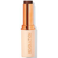 Make-upy a podkladové bázy Makeup Revolution Stick Foundation Fast Base - F15
