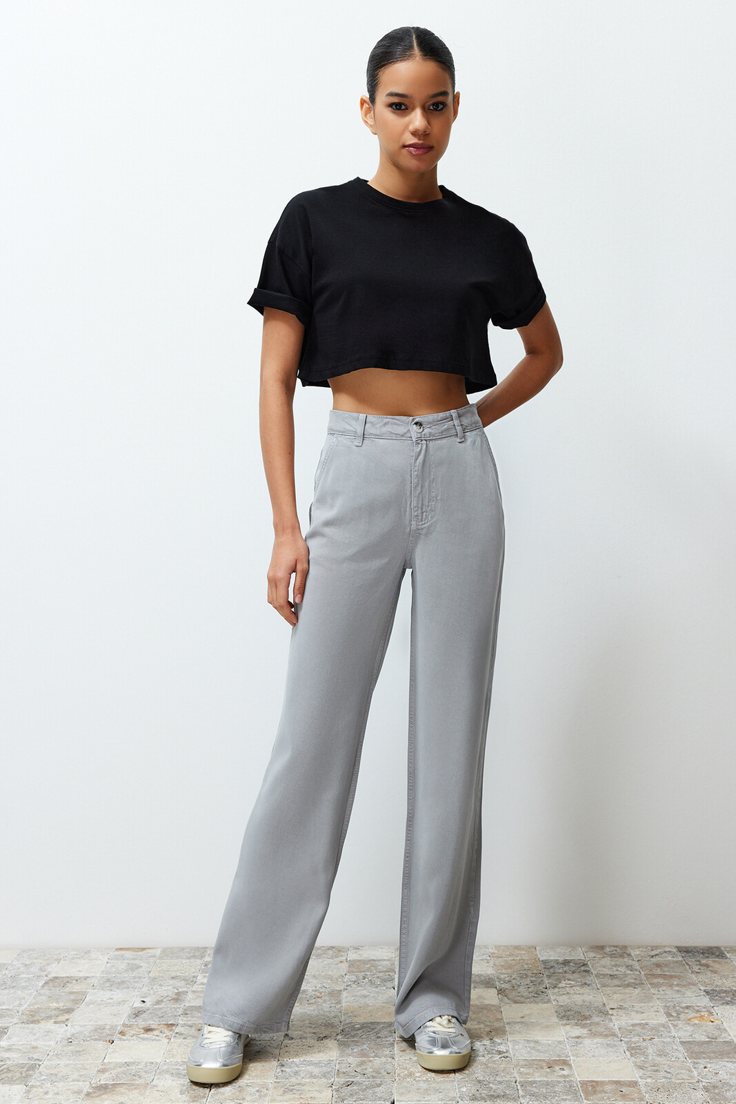 Trendyol Gray More Sustainable 100% Tencel™ Low Waist Wide Leg Jeans