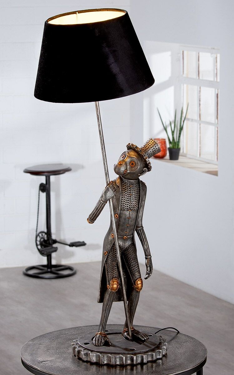 Strieborná stolová lampa 