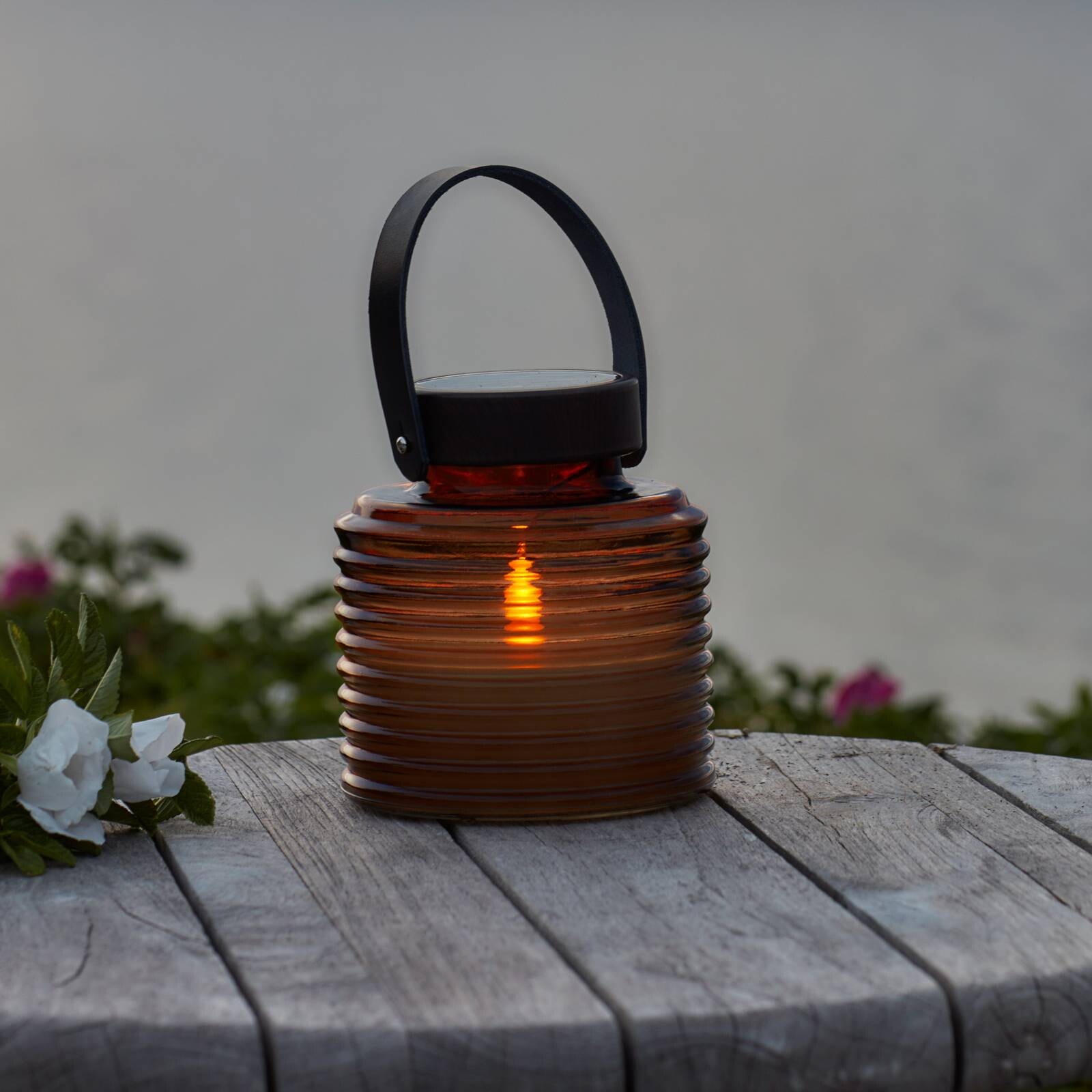 Solarna lampa Aston Jar, výška 16 cm, jantárová/hnedá, IP44