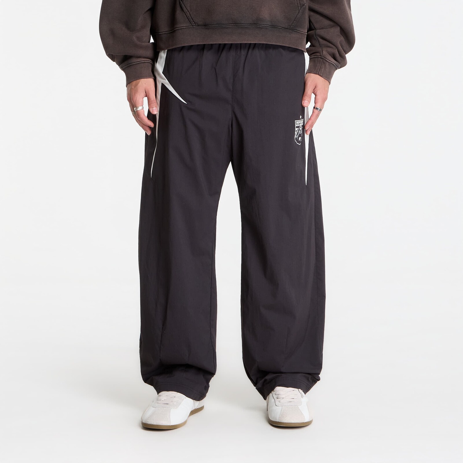 Tepláky REPRESENT Woven Track Star Pant Jet Black S