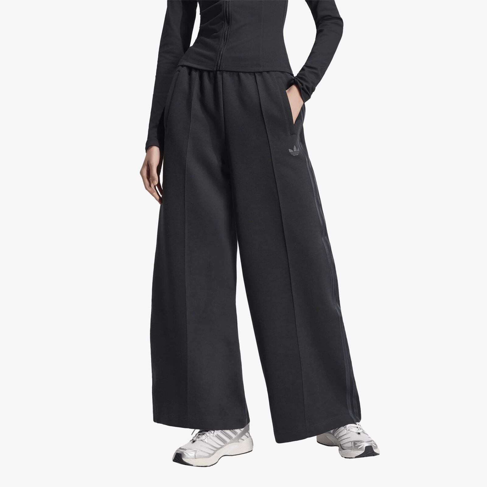 Tepláky adidas Spacer Trackpants Black/ Black Reflective/ Night Grey S