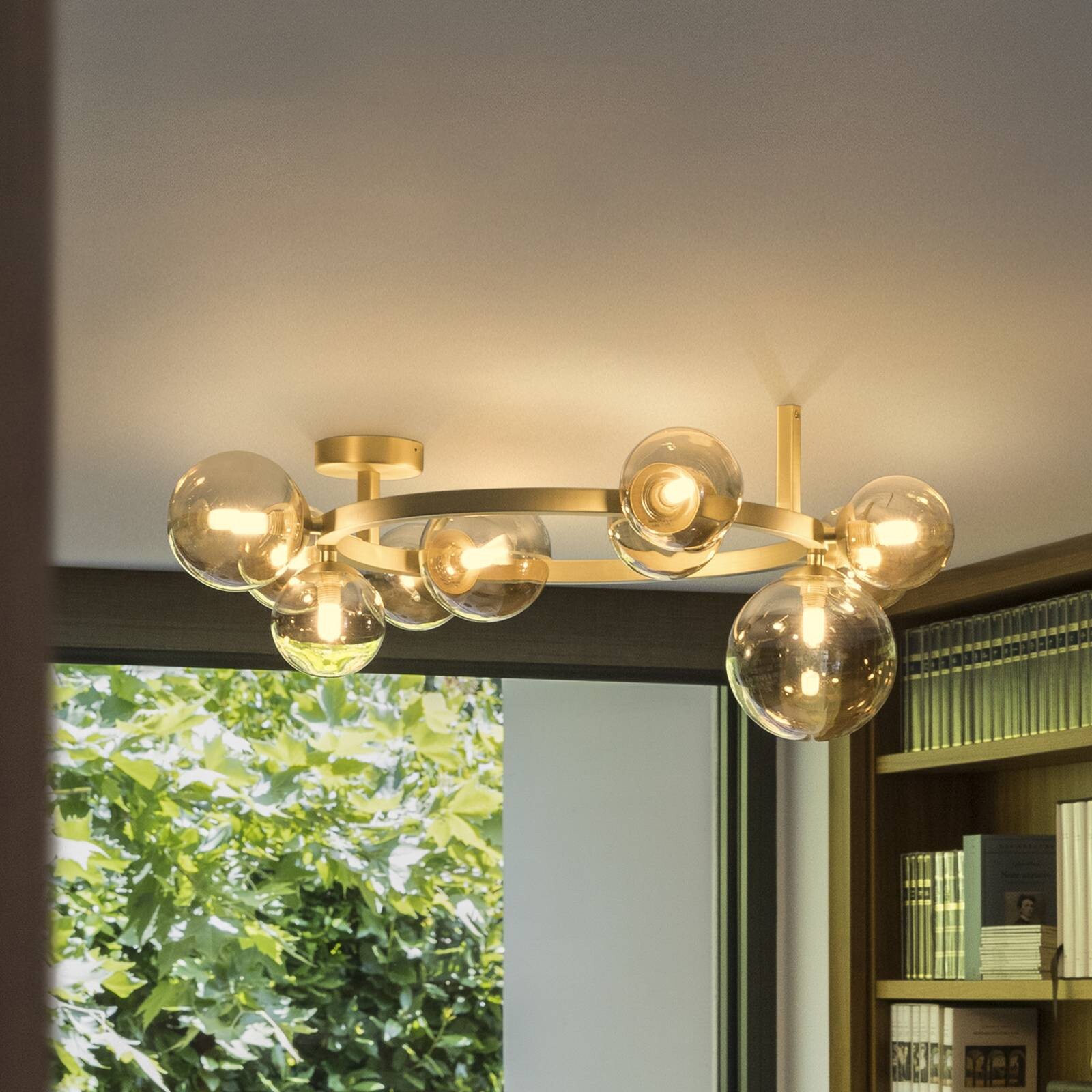 Stropné svietidlo IDEAL LUX Perlage, mosadz/jantár, dĺžka 70 cm, 10-pl.