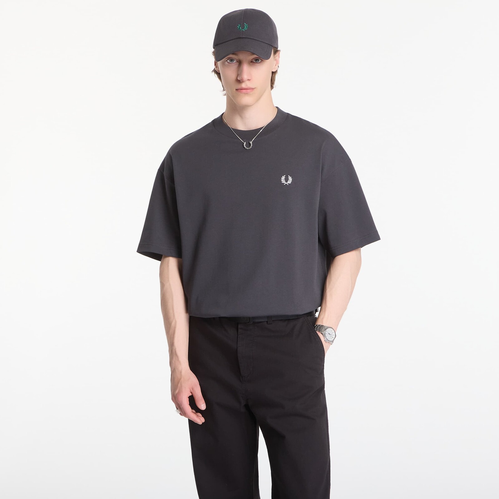 Tričko Fred Perry Back Print Lrl Wreath T-Shirt Black L