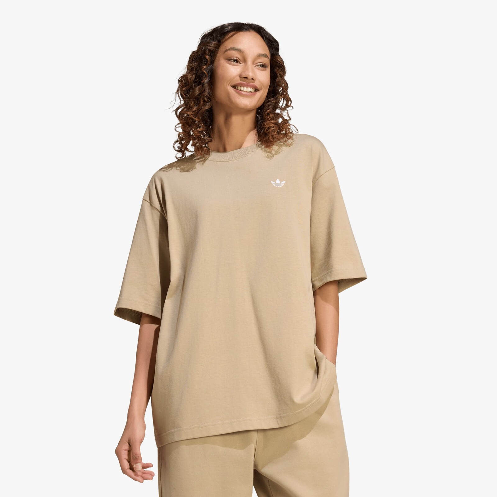 Tričko adidas Essentials Boyfriend T-Shirt Khaki Three L
