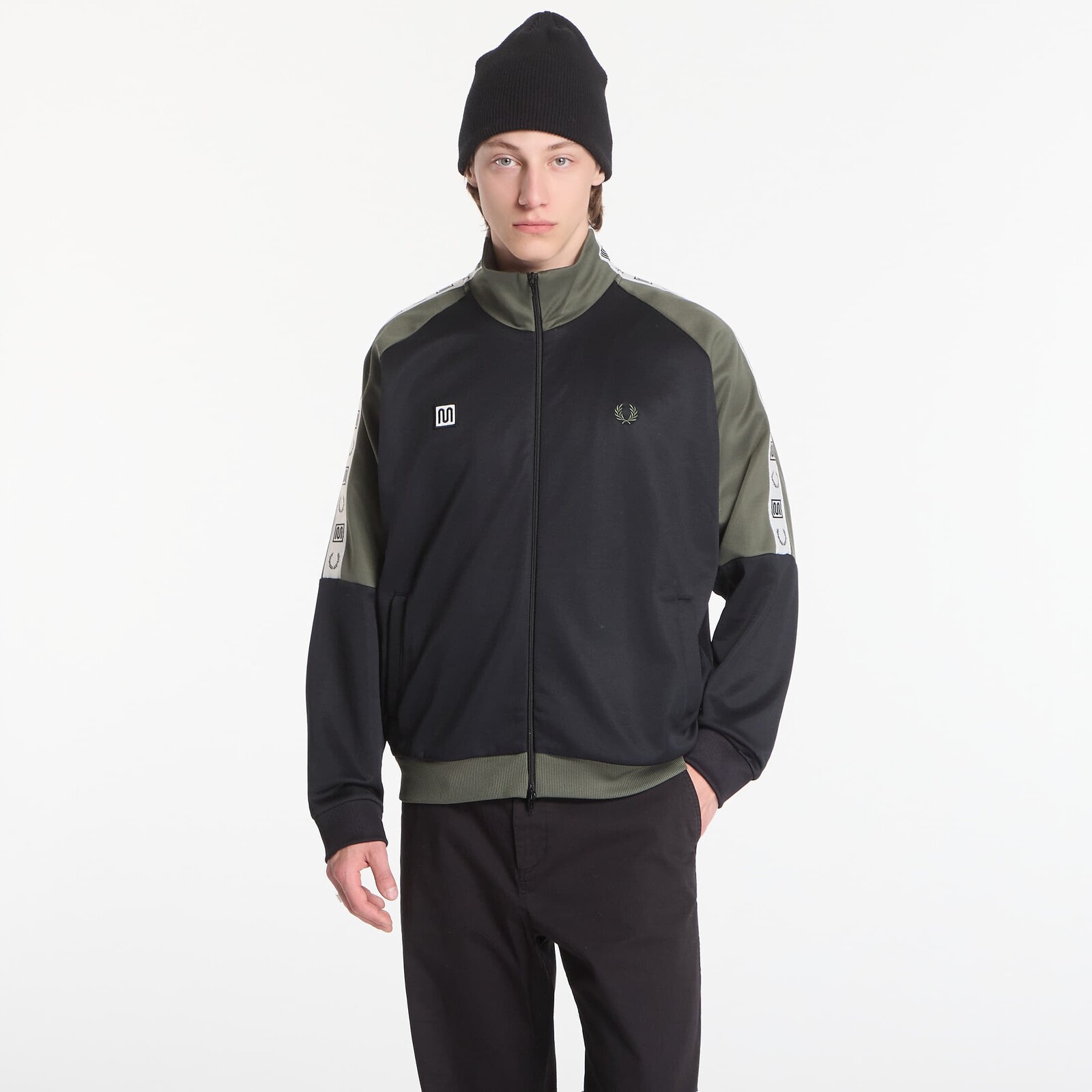 Bunda Fred Perry Meyba Taped Raglan Trackjacket Black M