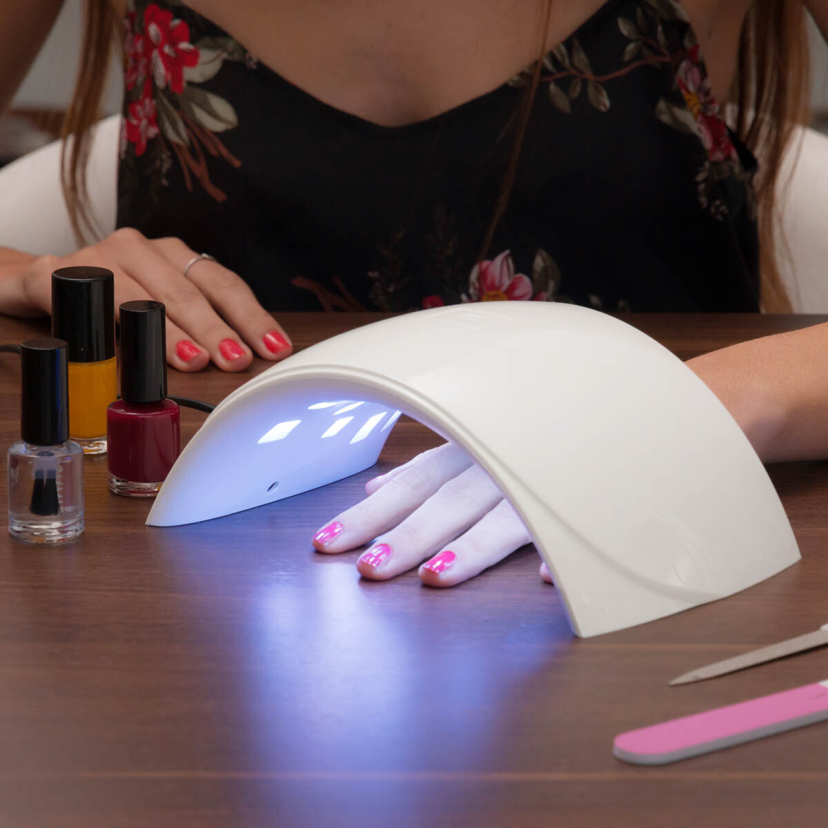 LED UV lampa na nechty