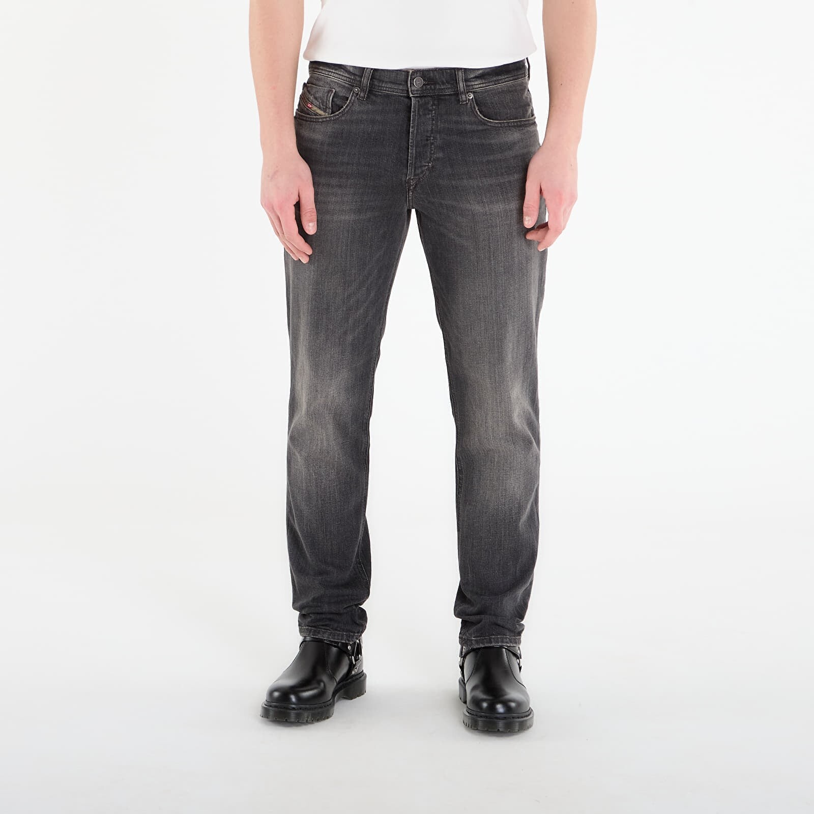 Džínsy DIESEL 2023 D-Finitive Trousers Black/ Blue 33/32