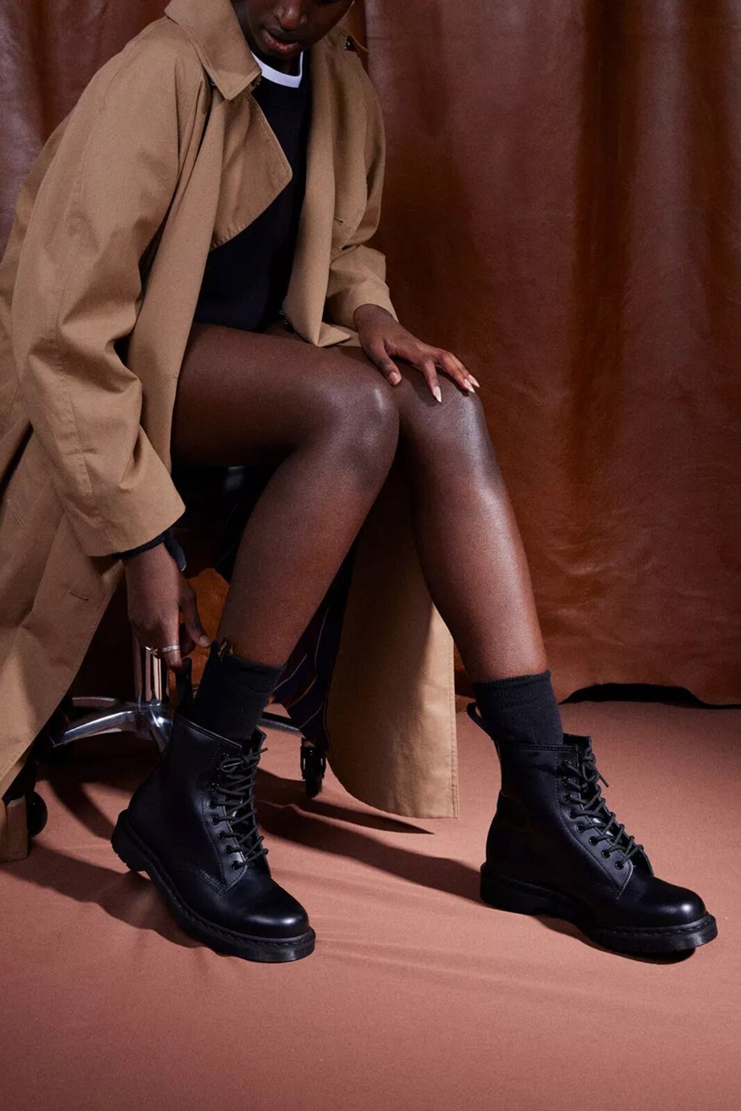 Dr Martens čierne unisex členkové topánky