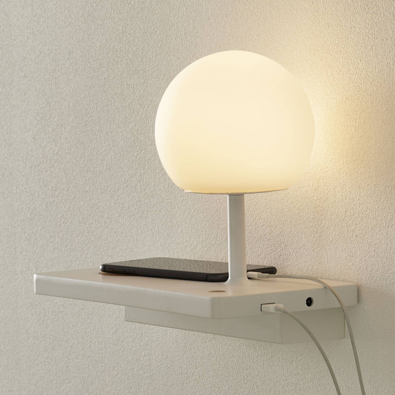 LED nástenné svietidlo Niko - indukčný nabíjací povrch vľavo