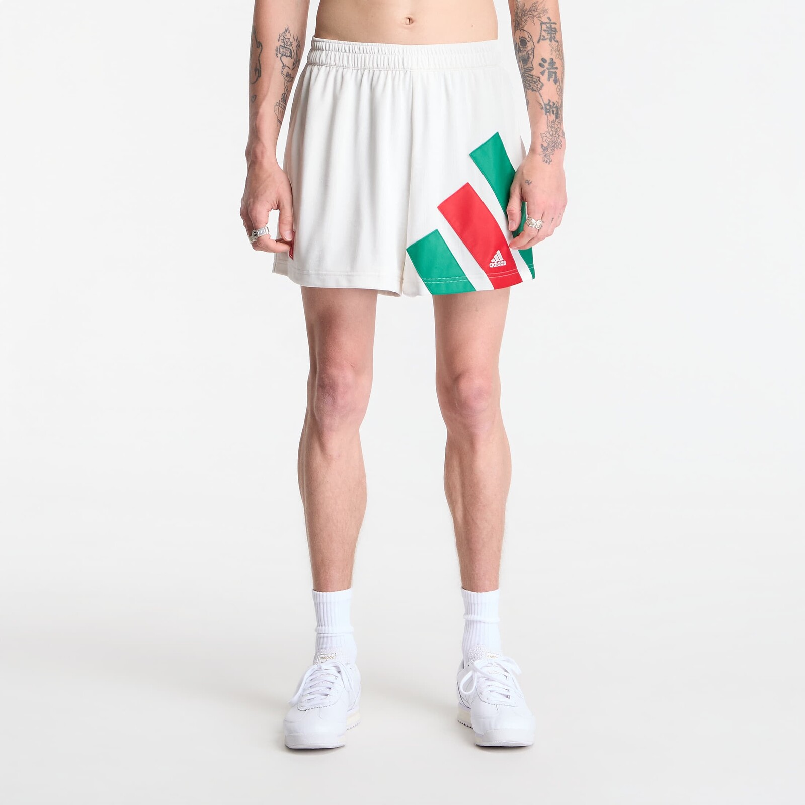 Šortky adidas Brain Dead Disney Football Shorts Chalk White M
