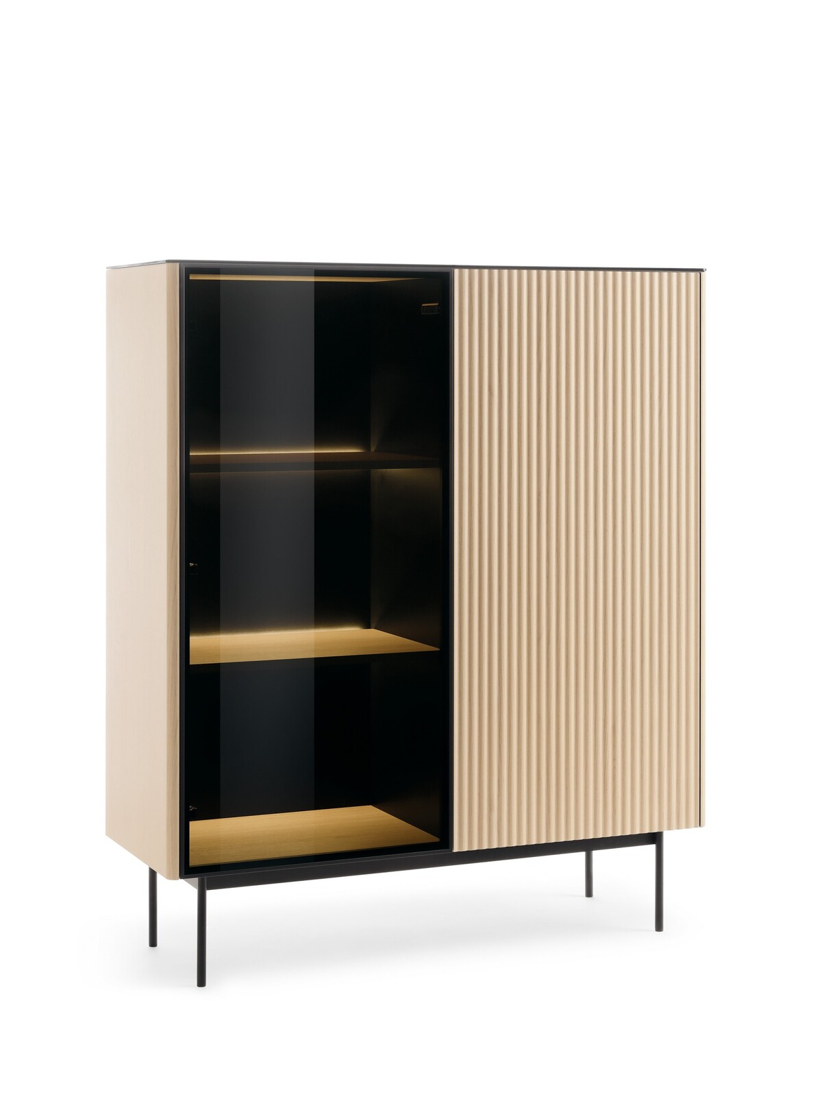 Vitrína s LED osvětlením Orta 107 cm černá/dub Vicenza