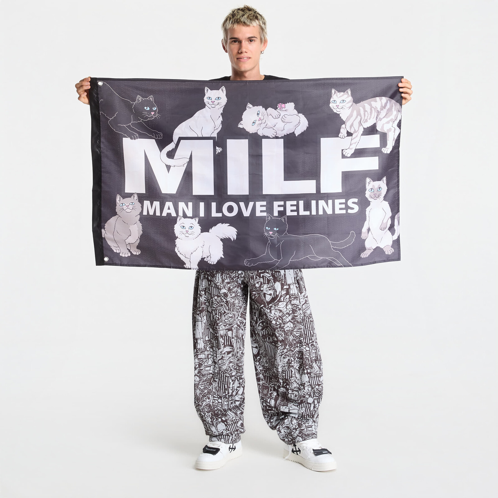 RIPNDIP Man I Love Felines Flag Black Universal