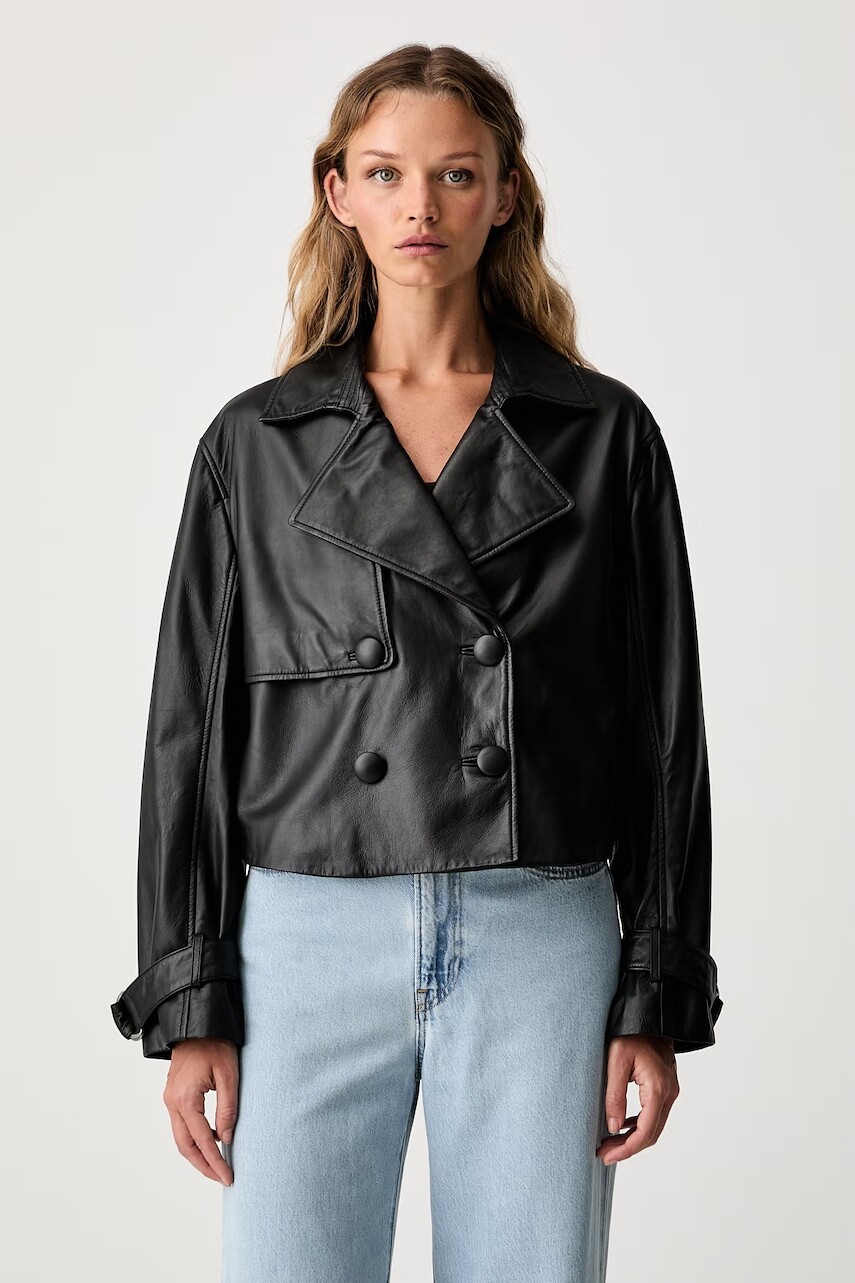 Armani Exchange krátka bunda dámska kožená