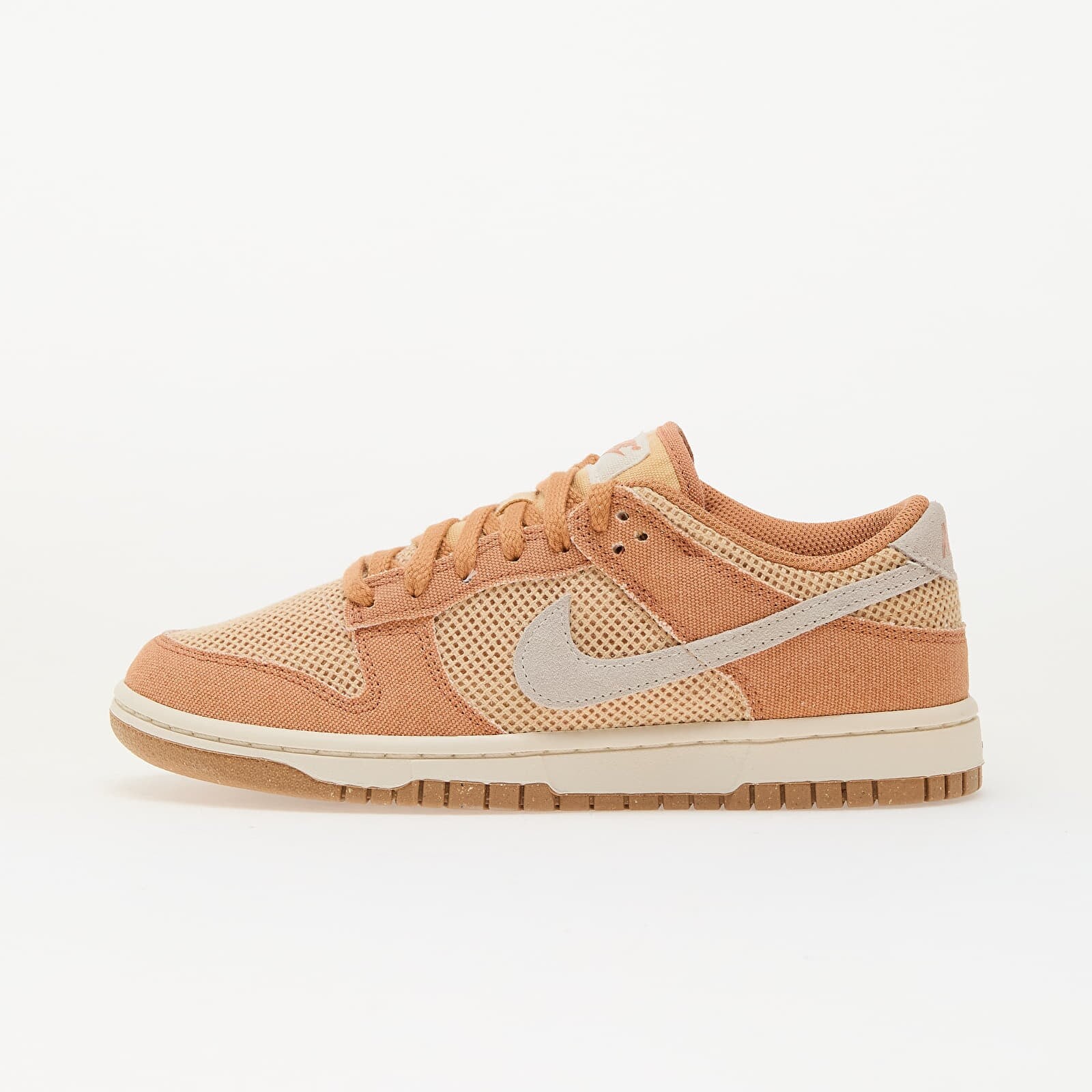 Tenisky Nike W Dunk Low Nn Se Amber Brown/ Pale Ivory-White Onyx EUR 38.5