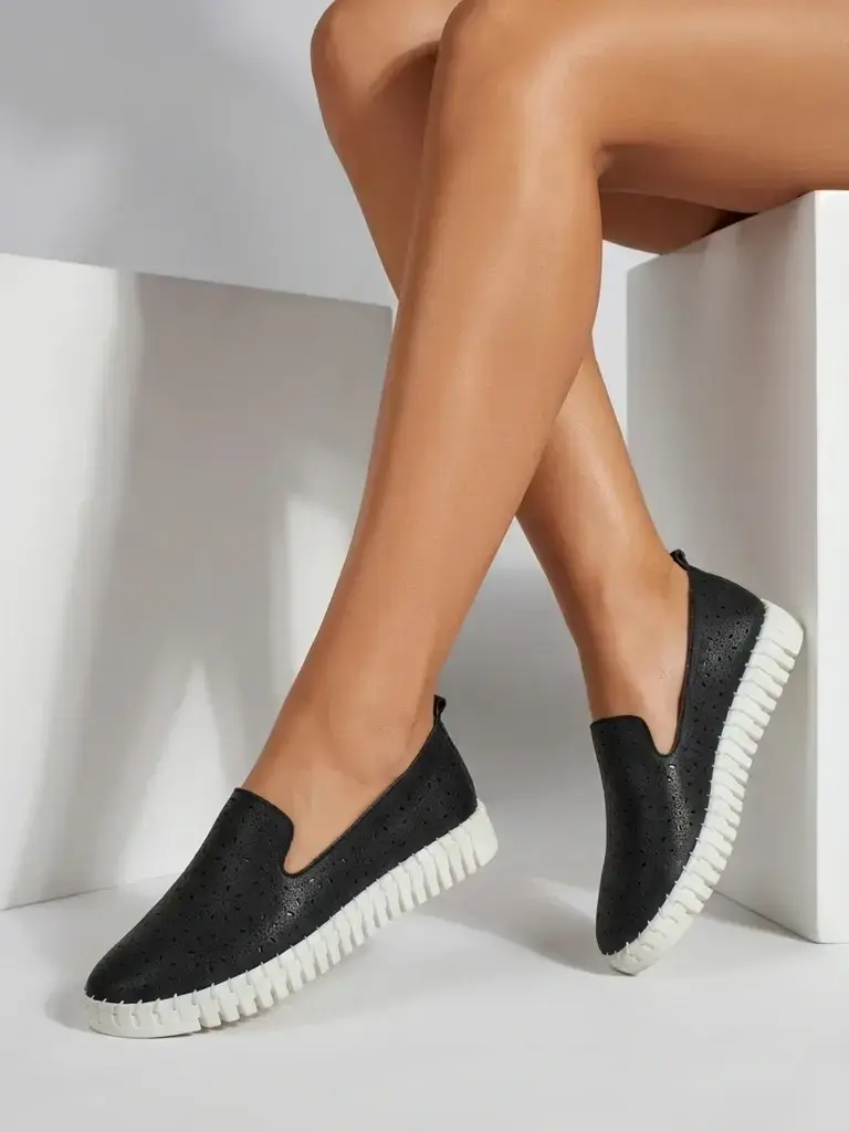 Resti čierne slip-on tenisky na platforme