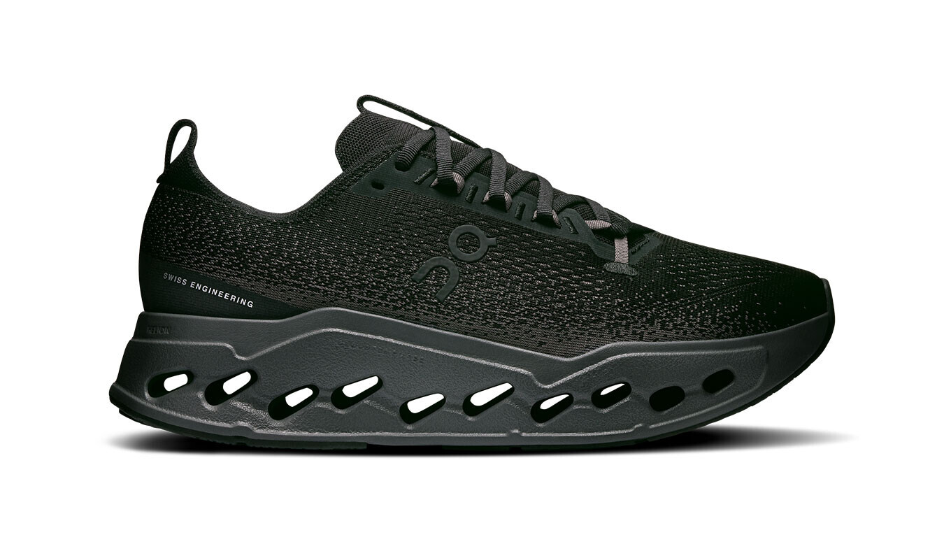 Sneakers - On Cloudsurfer Max Black