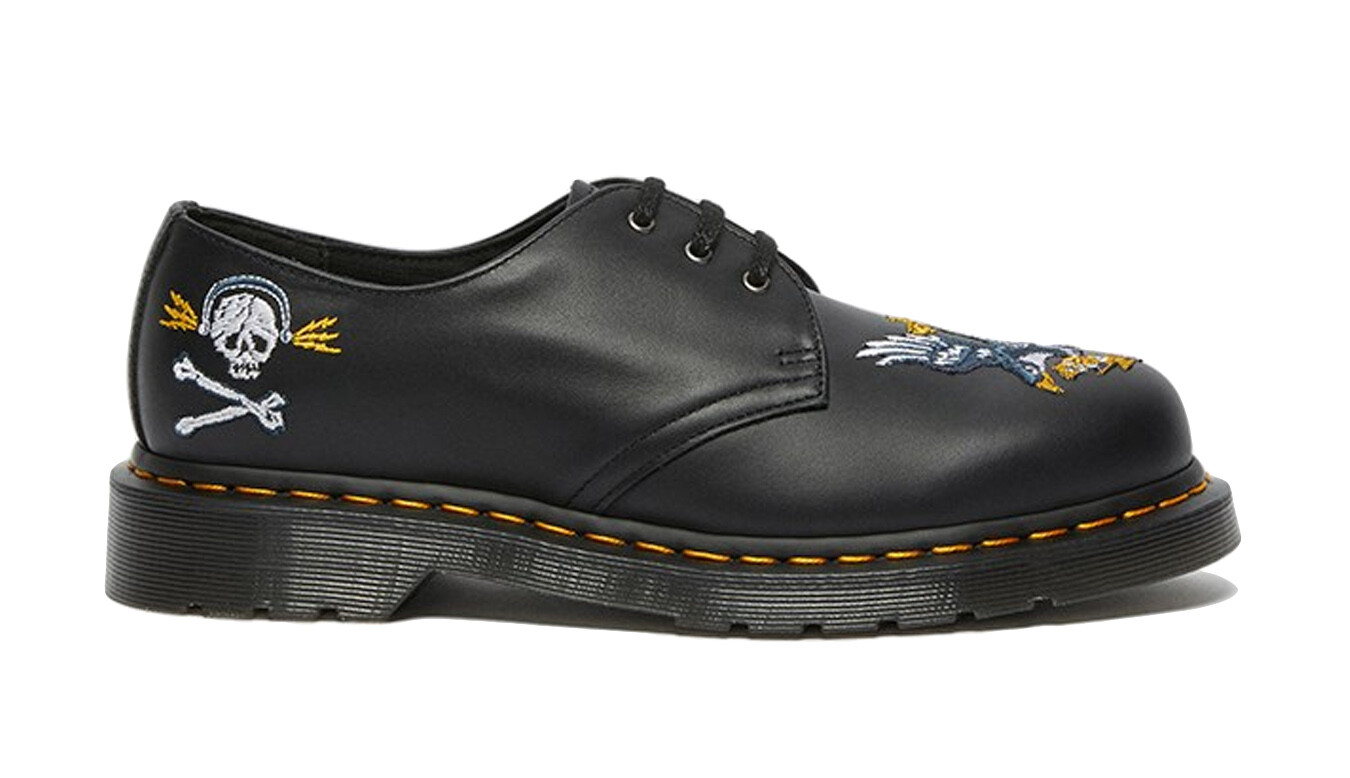 Pánske poltopánky Dr. Martens 1461 s výšivkou