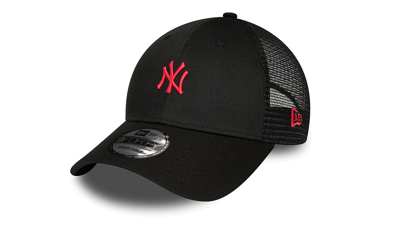 Čierna čepice New Era Yankees Trucker