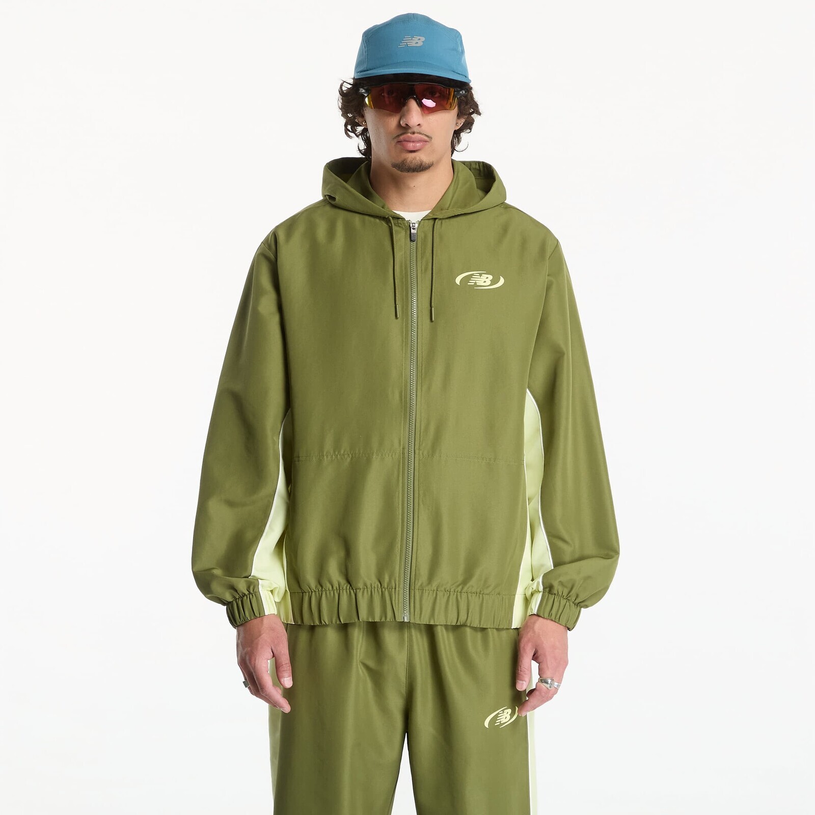 Bunda New Balance Trackside Woven Jacket Sport Green/ Fennel Seed XL