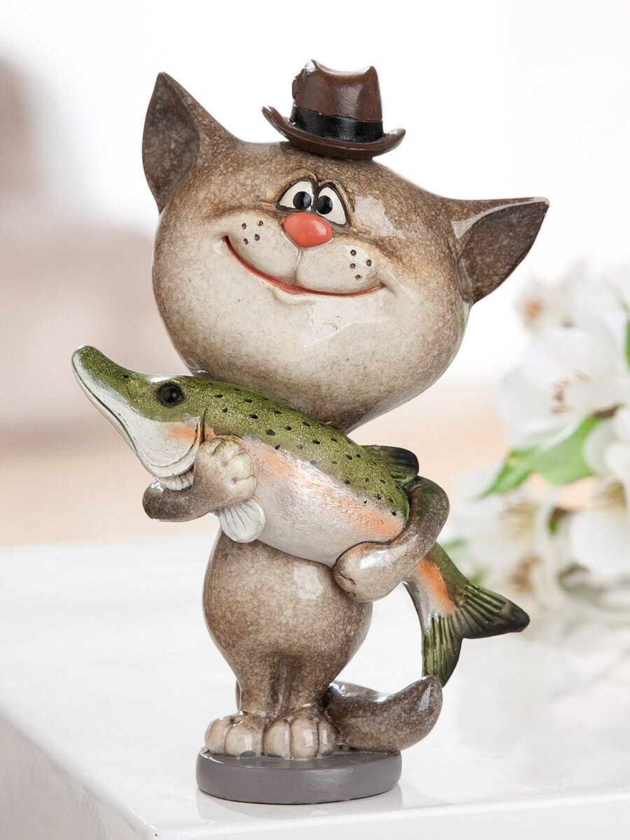 Mačka s rybou – figúrka Angler, 14 cm