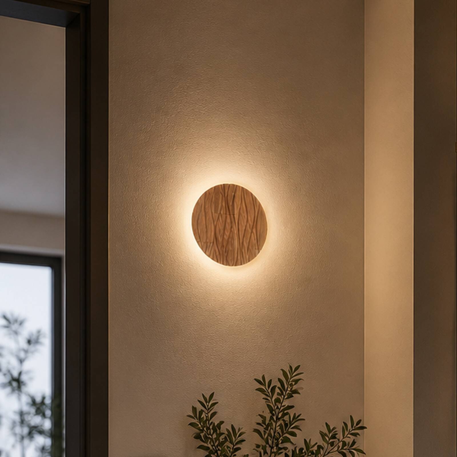 Nástenné svetlo Atacama, v odtieni dubu, Ø 19 cm, drevo