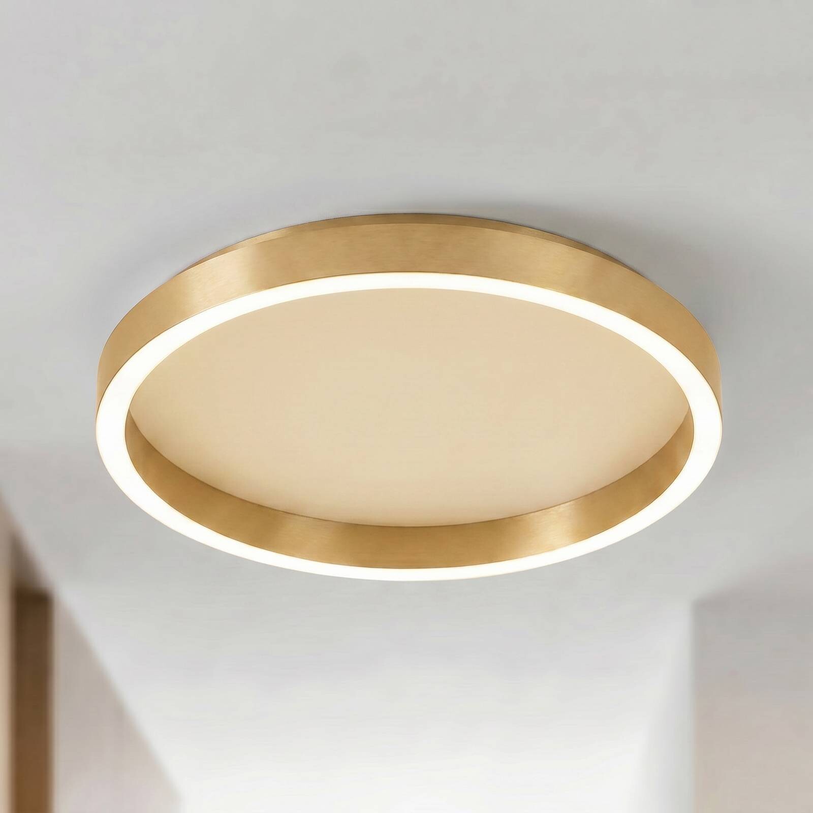 Stropné LED svetlo Lucande Rotundo, Ø 40 cm, mosadz, stmievateľné