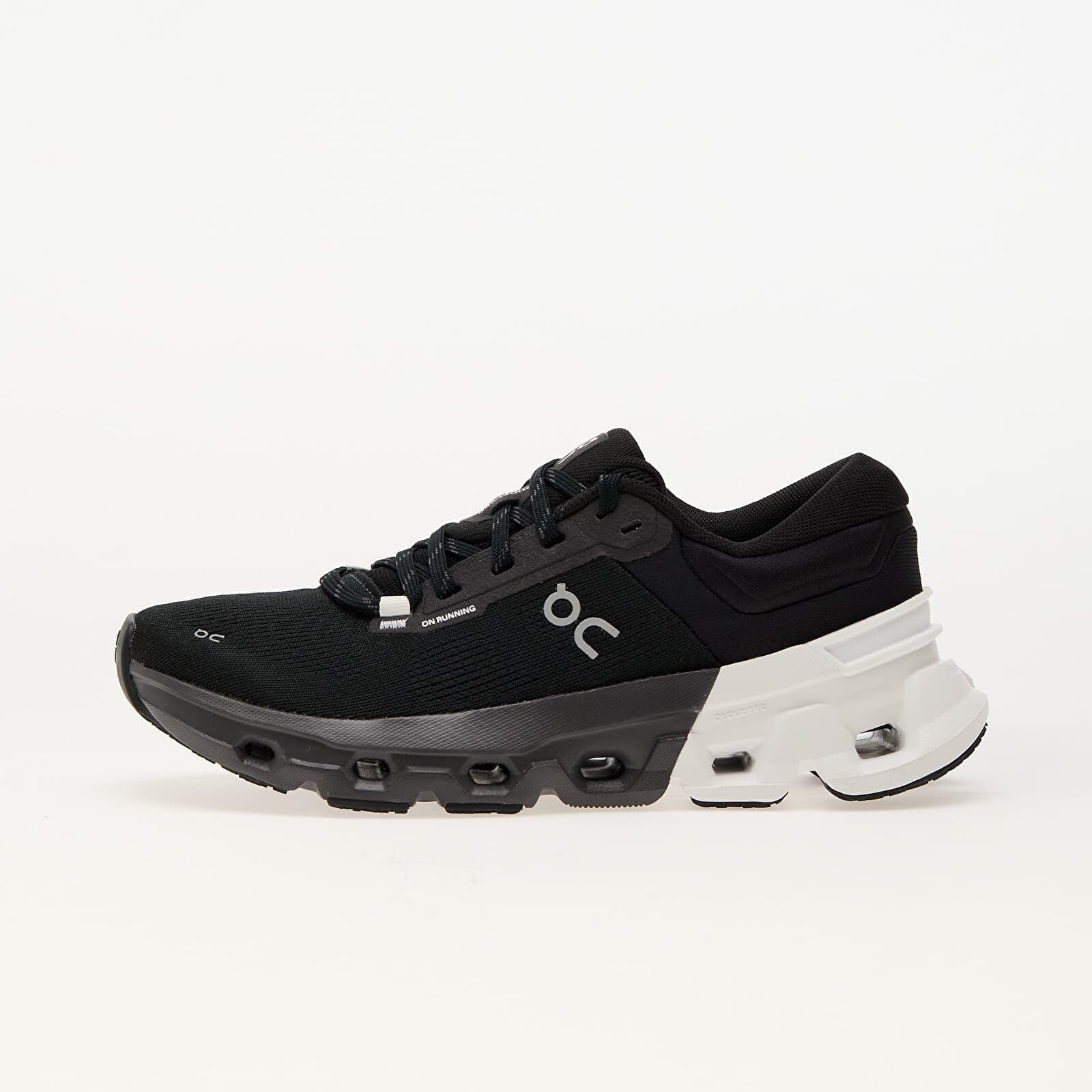 Tenisky On W Cloudflyer 5 Black/ White EUR 40.5