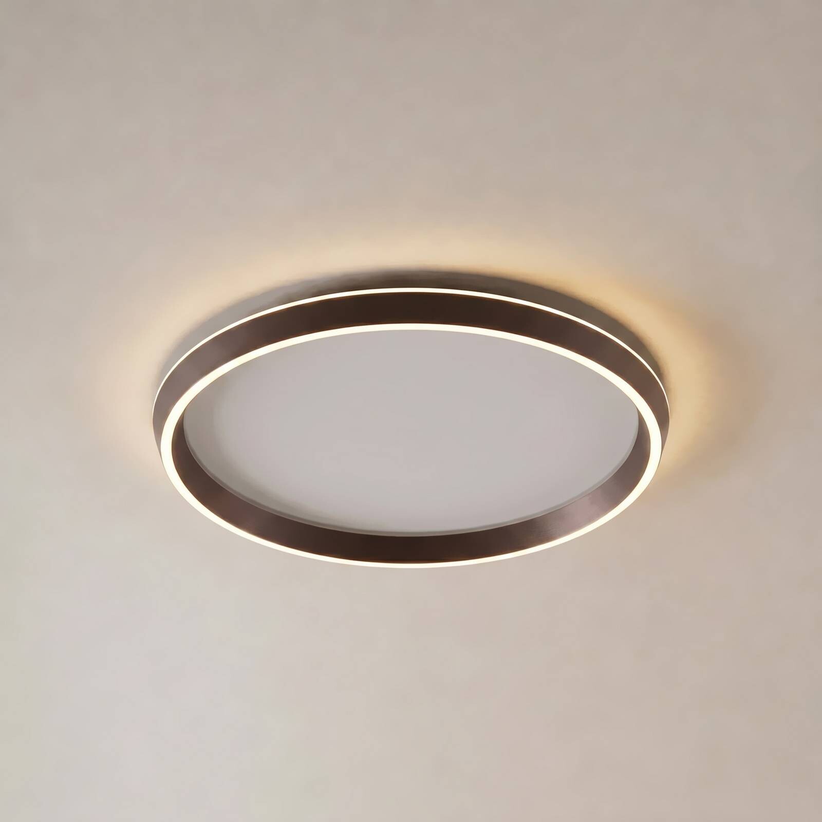 Stropné LED svetlo Lucande Rylan, hnedé, Ø 62 cm, stmievateľné, CCT