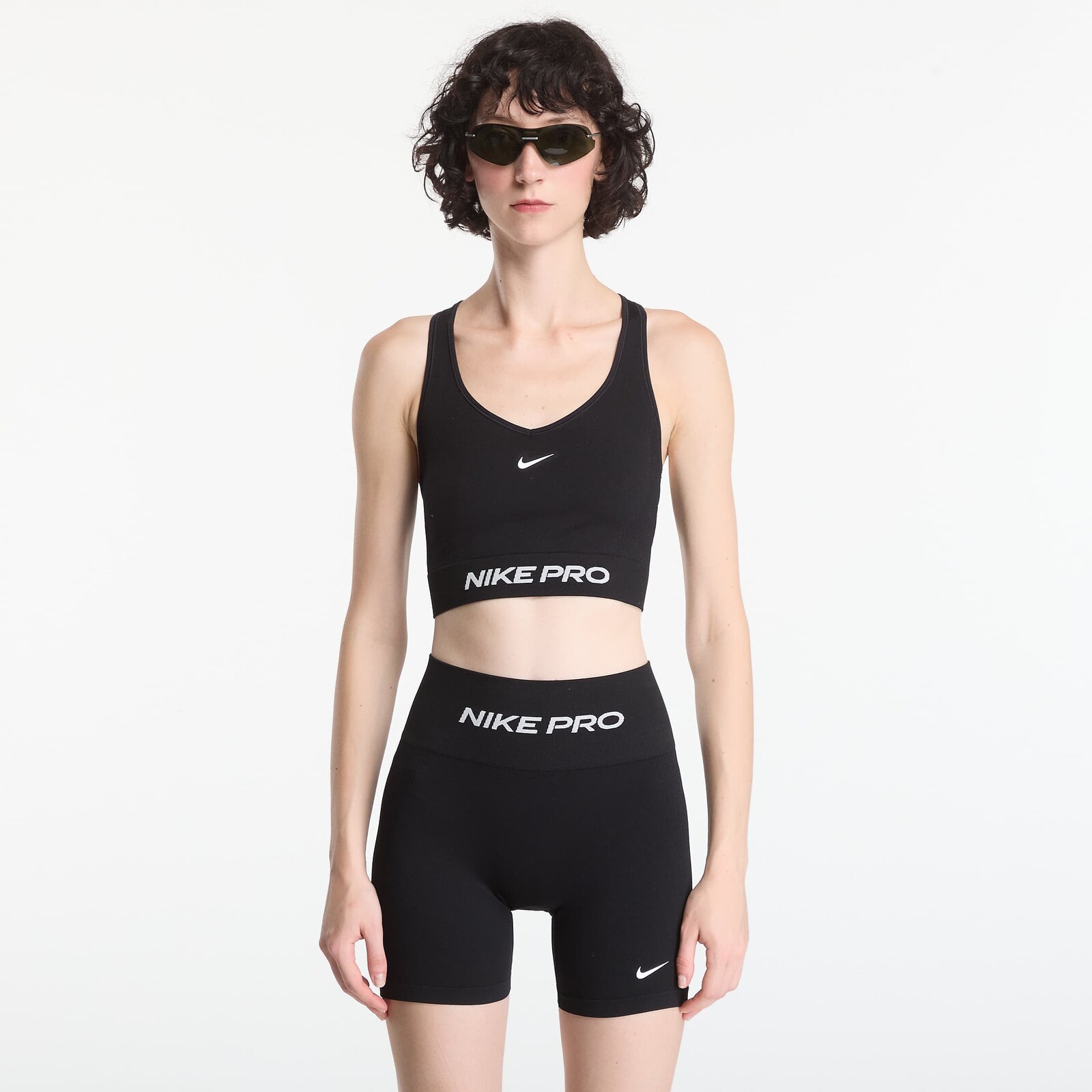 Podprsenka Nike Pro Seamless Women's Dri-FIT Tank Top Black/ White S
