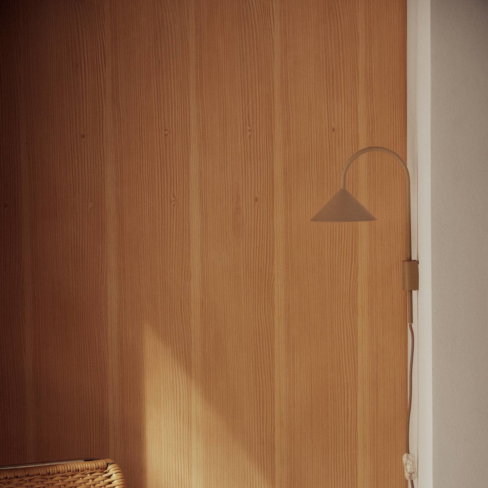 Nástenné svetlo FRANDSEN Grasp, pieskovosivá, 40 cm, s konektorom