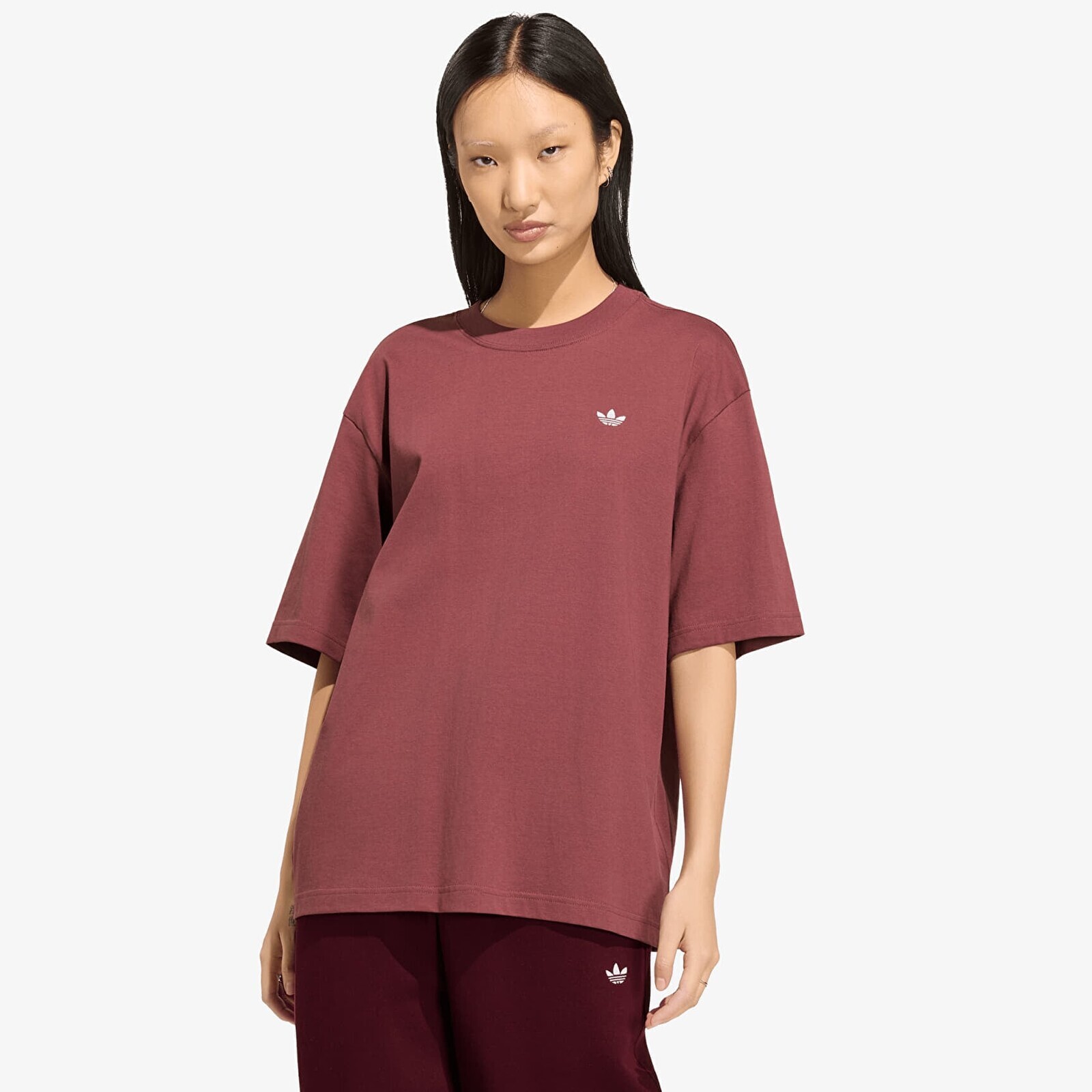 Tričko adidas Essentials Boyfriend T-shirt Quiet Crimson M