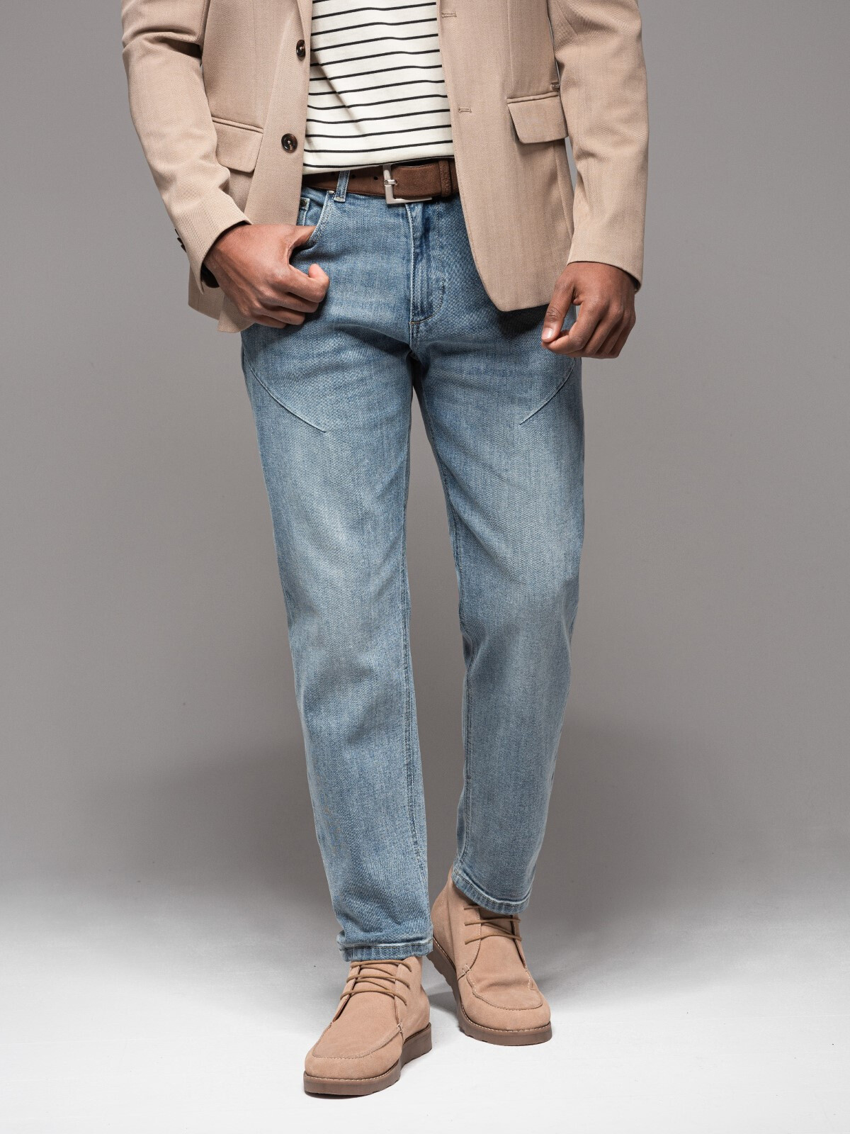 Ombre Men's CARROT FIT denim pants with decorative darts - light blue