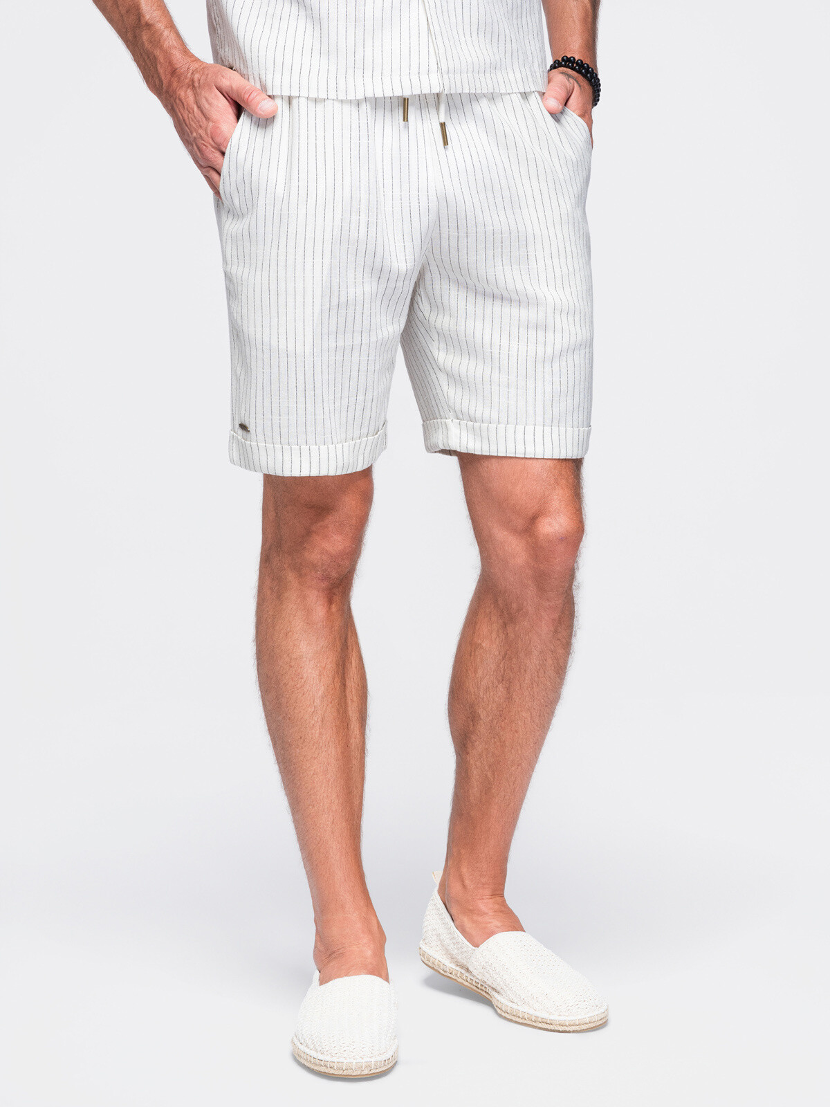 Ombre Men’s viscose and linen REGULAR FIT ribbed shorts – off-white