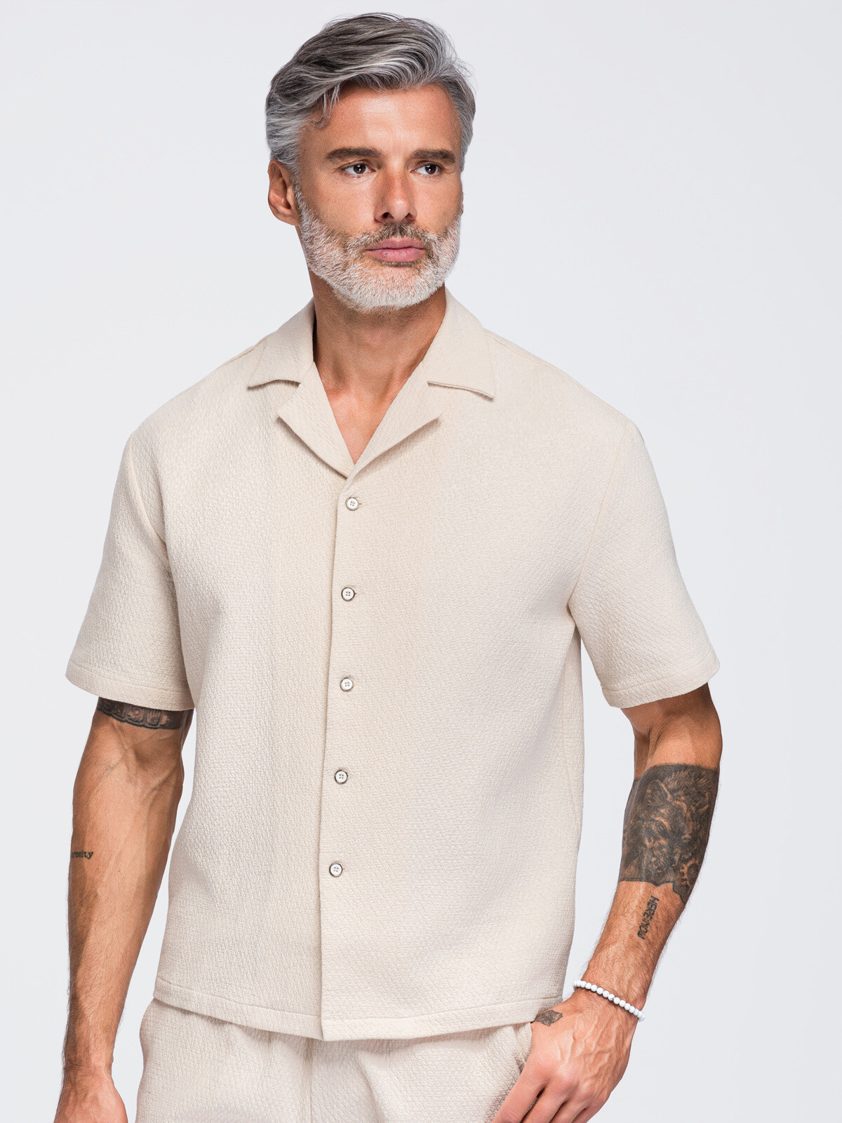Ombre Men’s cotton shirt with a Cuban collar – off-white