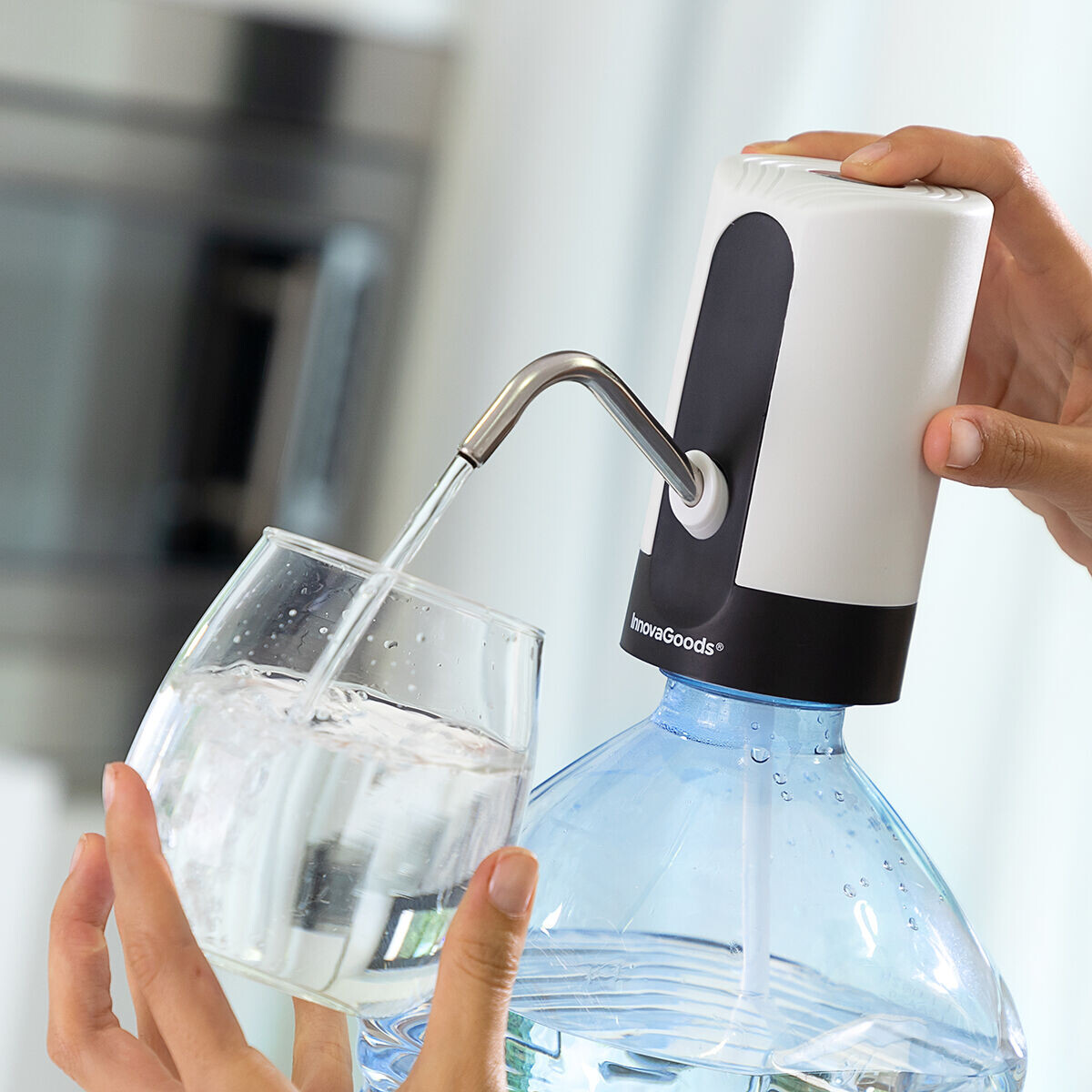 Automatický dopĺňateľný dávkovač vody InnovaGoods