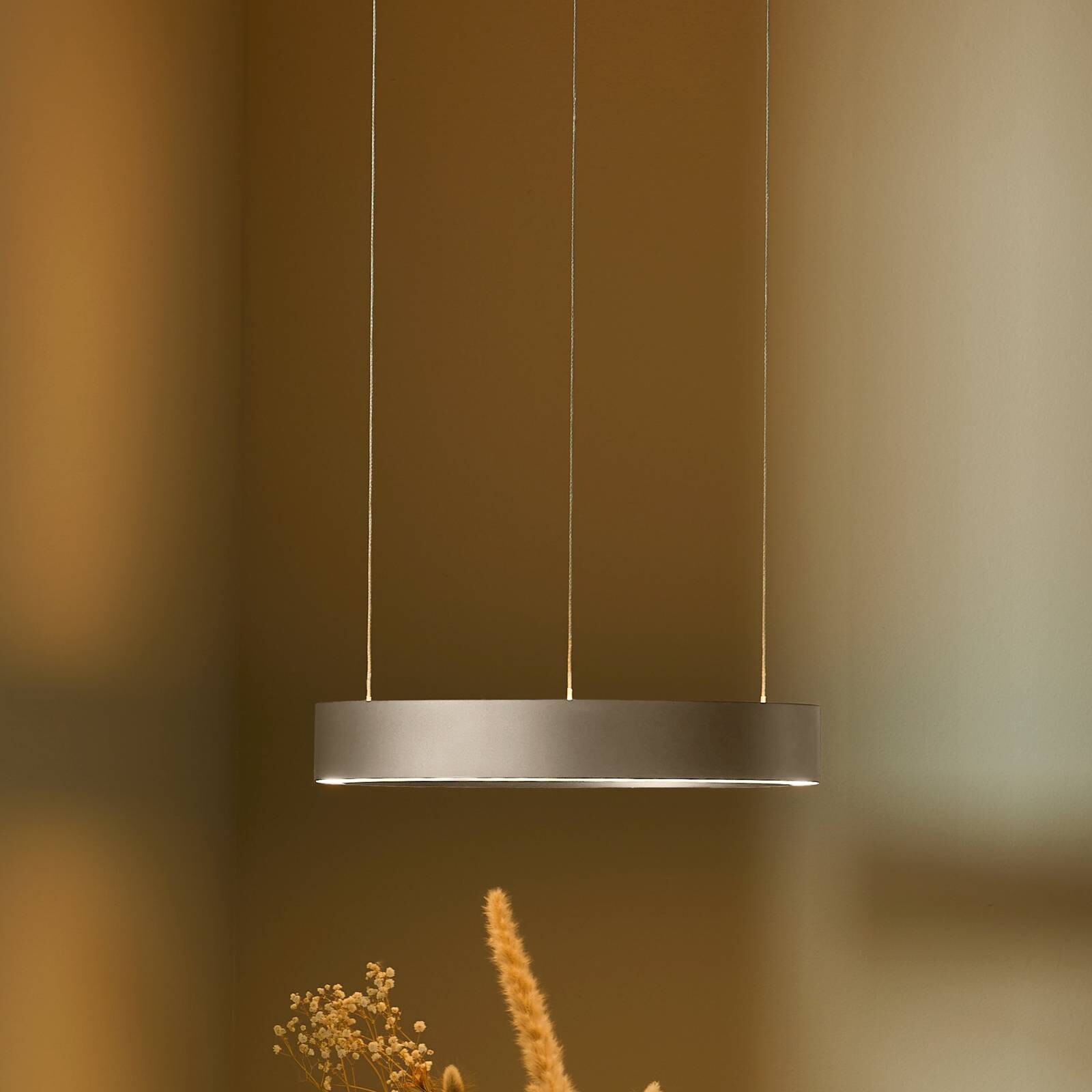 LOOM DESIGN LED závesné svietidlo Velora, krémová, Ø 40 cm, stmievateľné