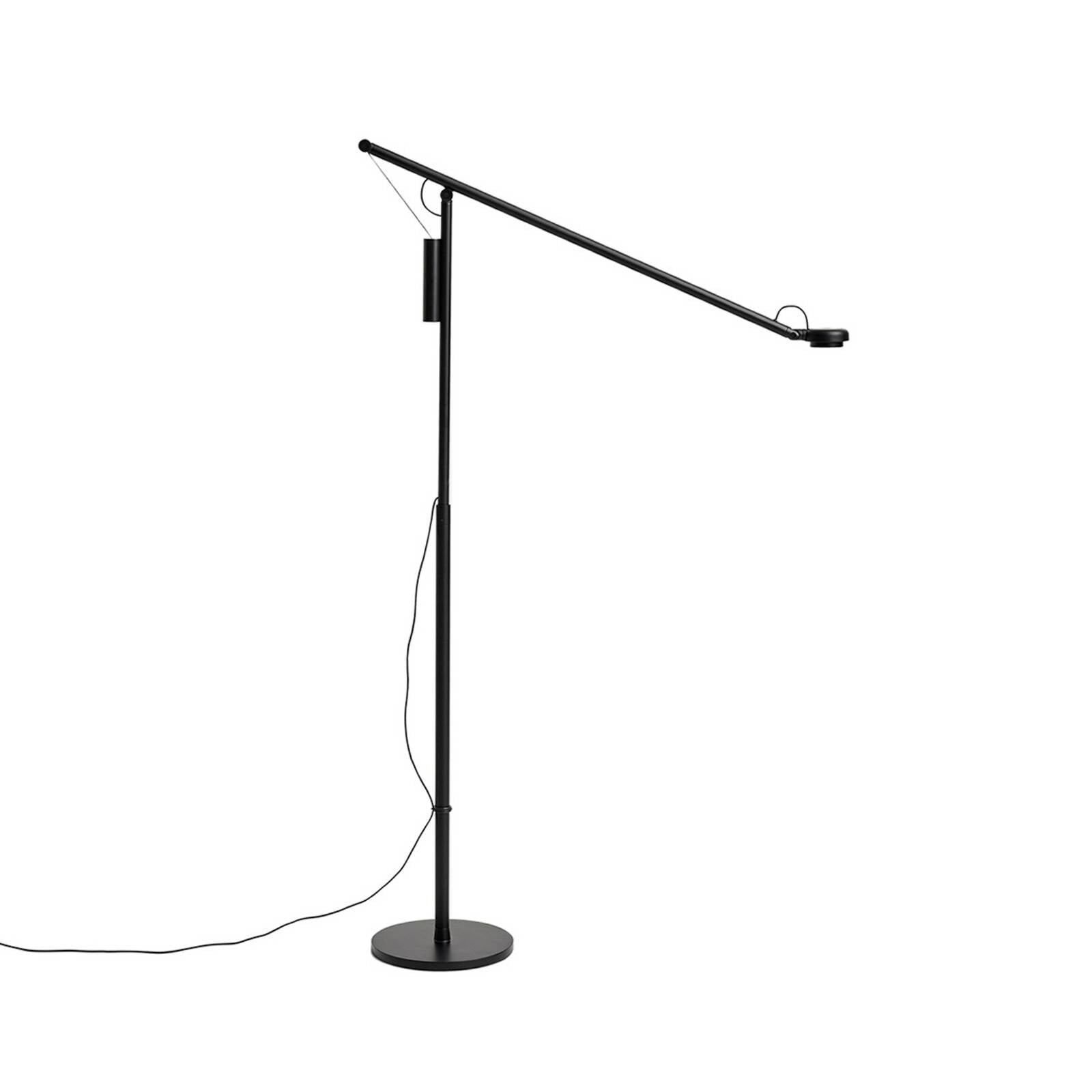 LED stojacia lampa HAY Fifty-Fifty, čierna, výška 135 cm, stmievateľné