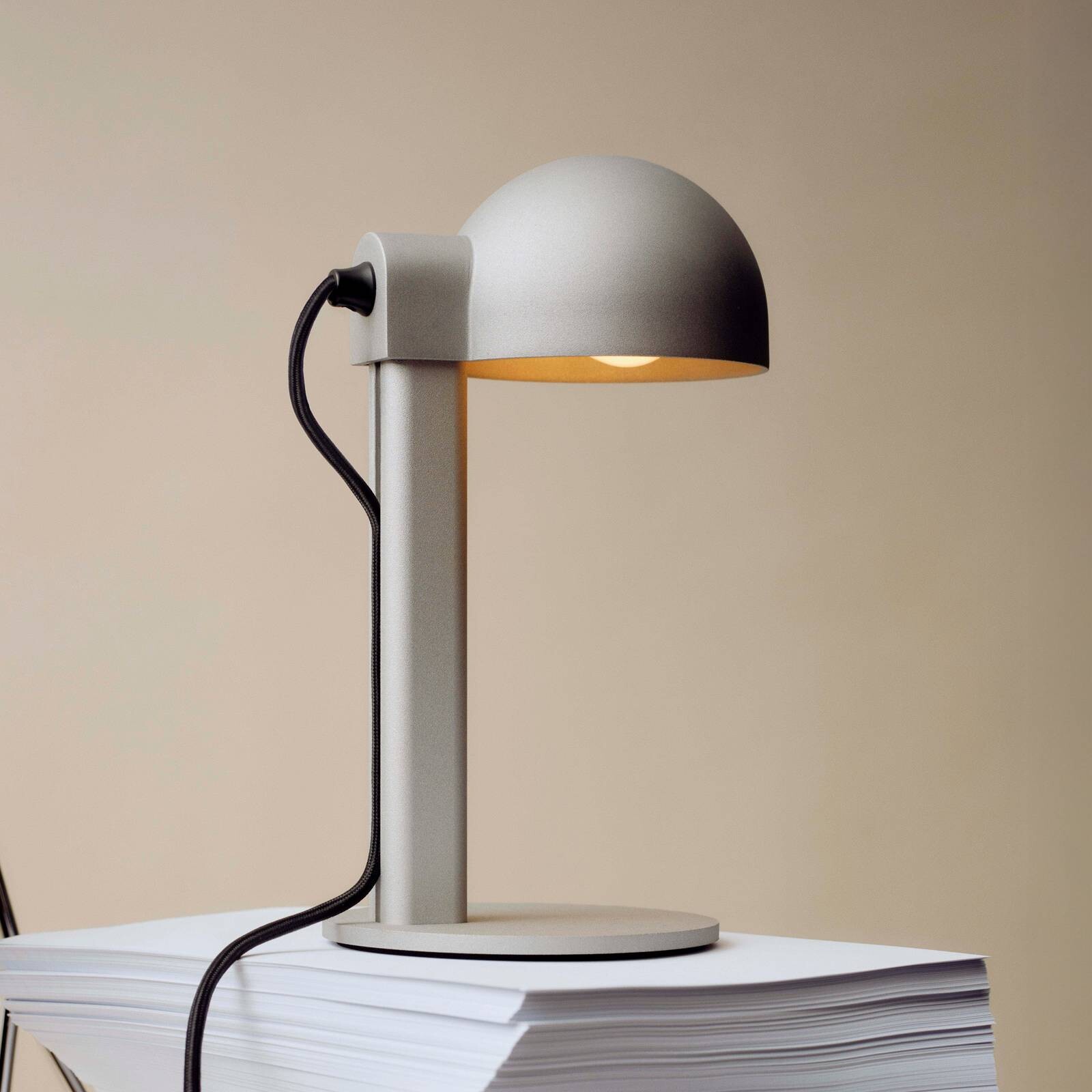 Stolová lampa HAY Posto, strieborná/sivá, výška 28 cm, E14, hliník