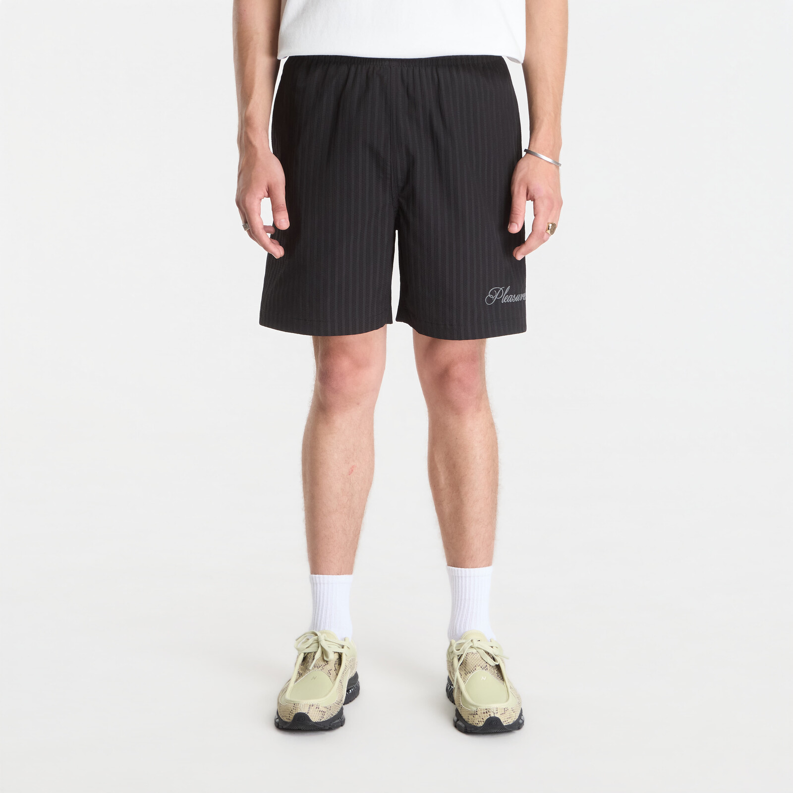 Šortky PLEASURES Fortunate Active Shorts Black L